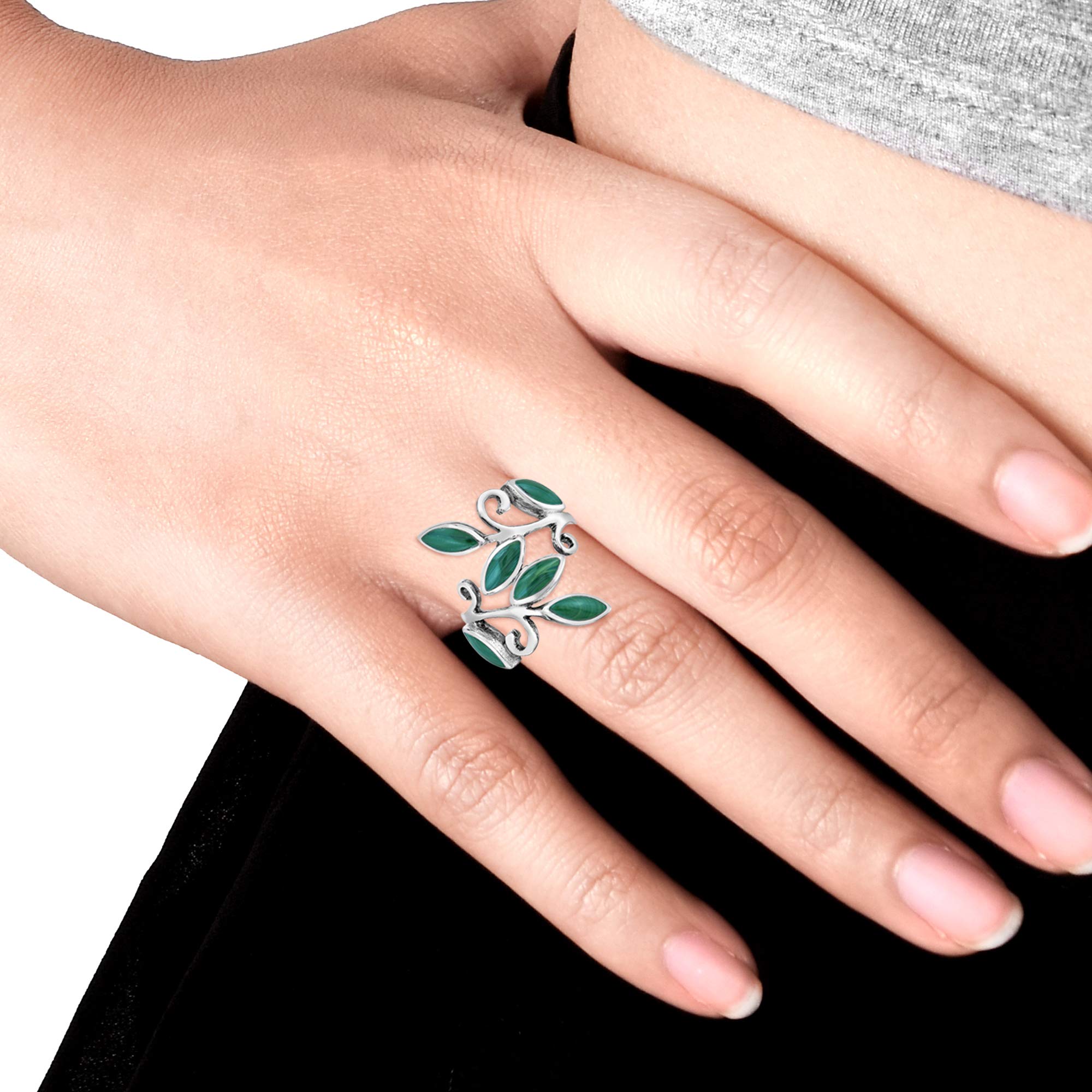 Aeravida Mysterious Olive Leaves Green Malachite .925 Sterling Silver Ring for Women | Classic Wedding Band, Everyday Casual Jewelry | Comfort Fit Adjustable Sizes 7-9 | Perfect Gift for Daughter, Wife, Mother | Elegant Jewelry for Weddings, Anniversaries, Birthdays & Special Occasions