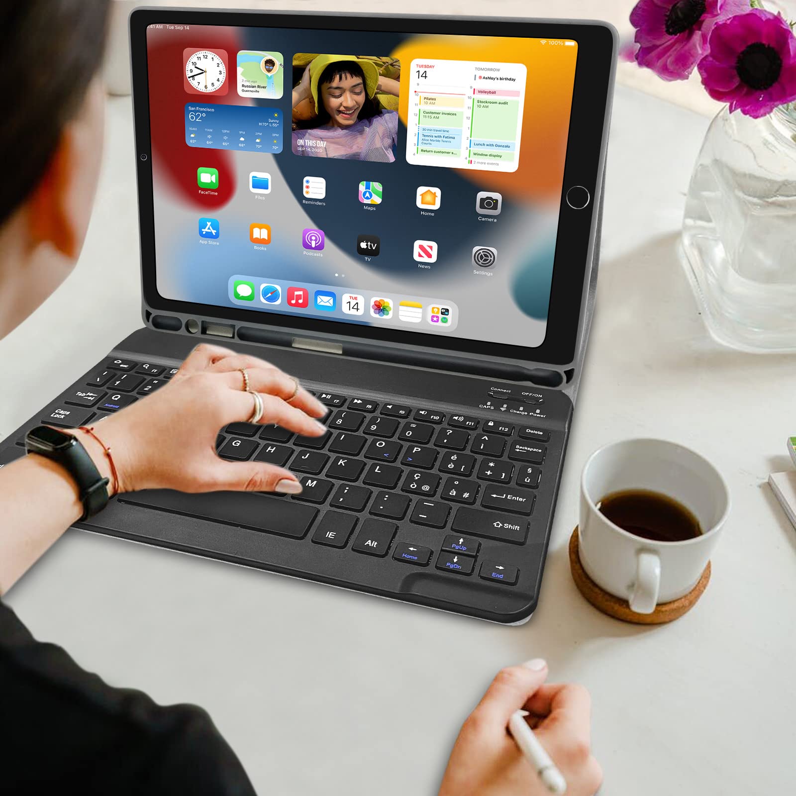 Magnetic Bluetooth Keyboard Case for iPad 10.2/2021 9th Gen/2020 8th Gen/2019 7th Gen/iPad Pro 10.5/iPad Air 3 - Detachable Wireless Italian Layout Cover (Black) | Perfect for Work, Study & Travel