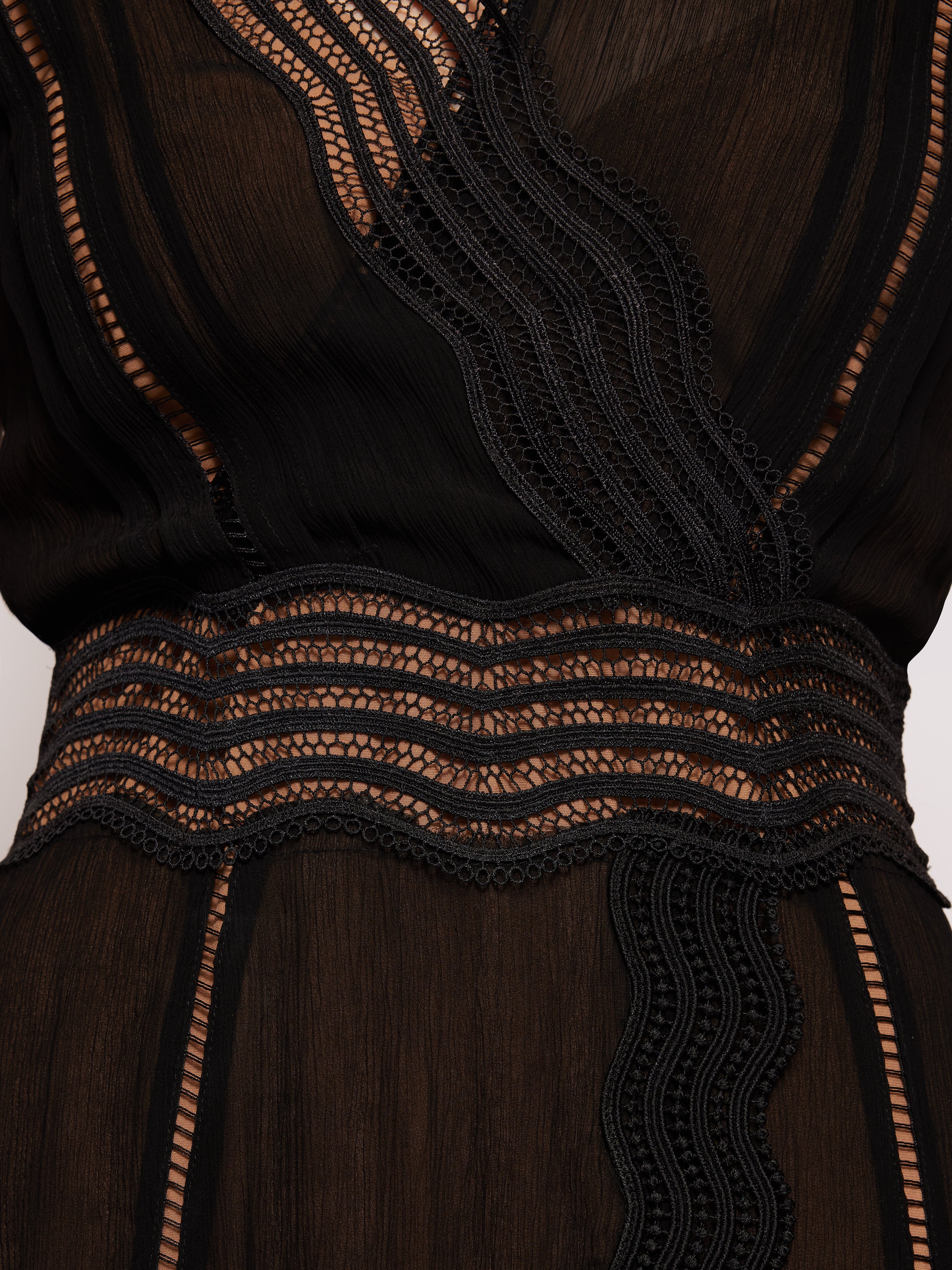 Elegant Black Crinkle Lace Trim Dress for Women - Perfect for Parties, Weddings & Special Occasions