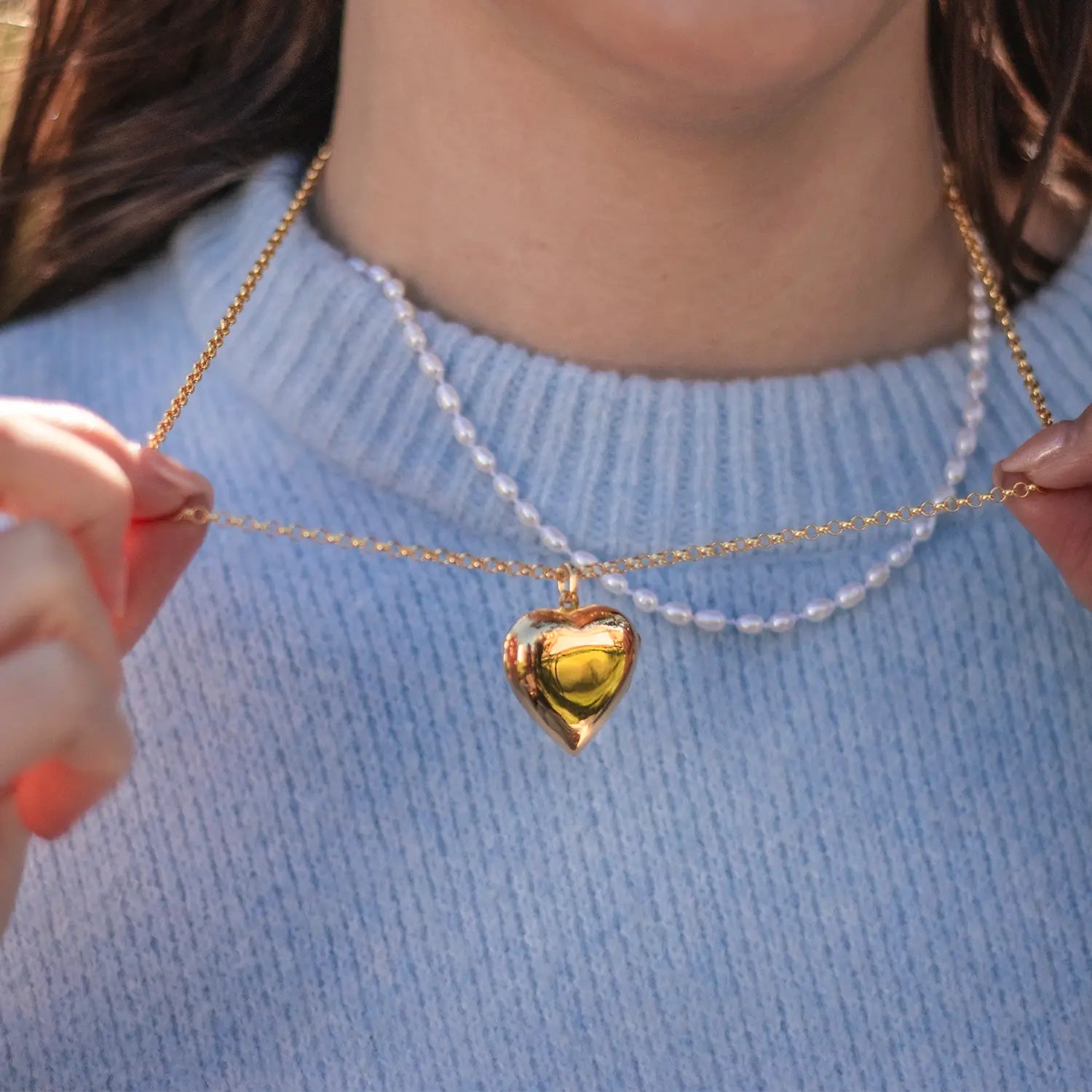 Large 2 Photo Heart Locket Necklace in Gold - Perfect for Valentine's Gifts, Anniversary Presents & Memorial Jewelry