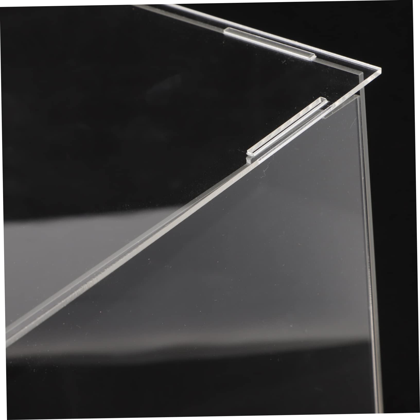 BESPORTBLE 2-Pack Basketball Display Case - Clear Acrylic Box Shelf Brackets for Tabletop Basketball Storage & Showcase | Perfect for Home Office Decor, Sports Memorabilia Collection, and Gift Display