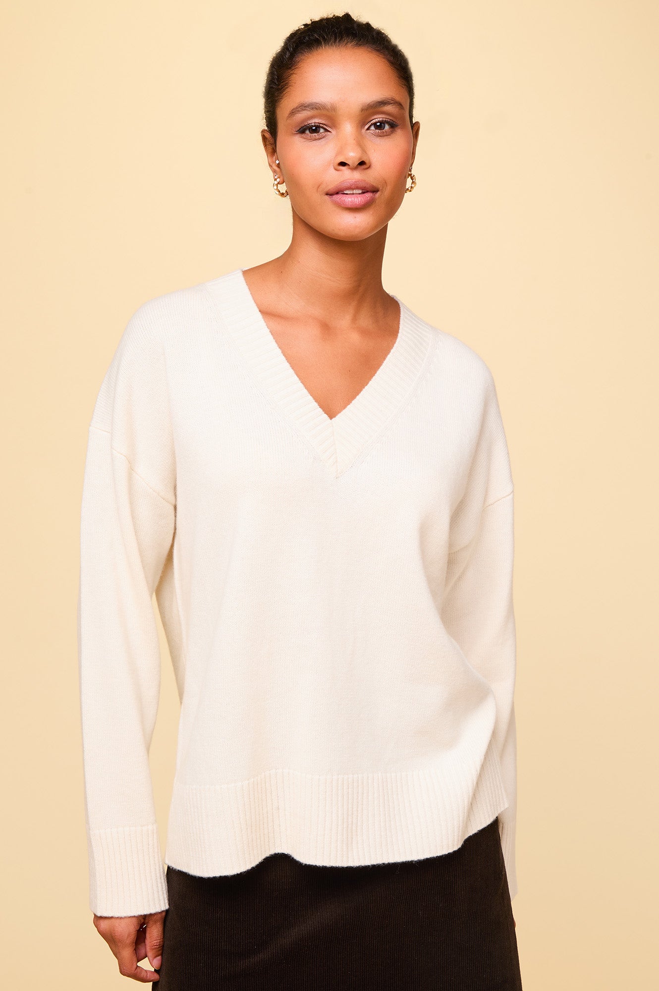 Premium Merino Wool Relaxed V-Neck Sweater for Women - Soft & Comfortable Cream Pullover | Perfect for Casual Wear, Office & Winter Layering
