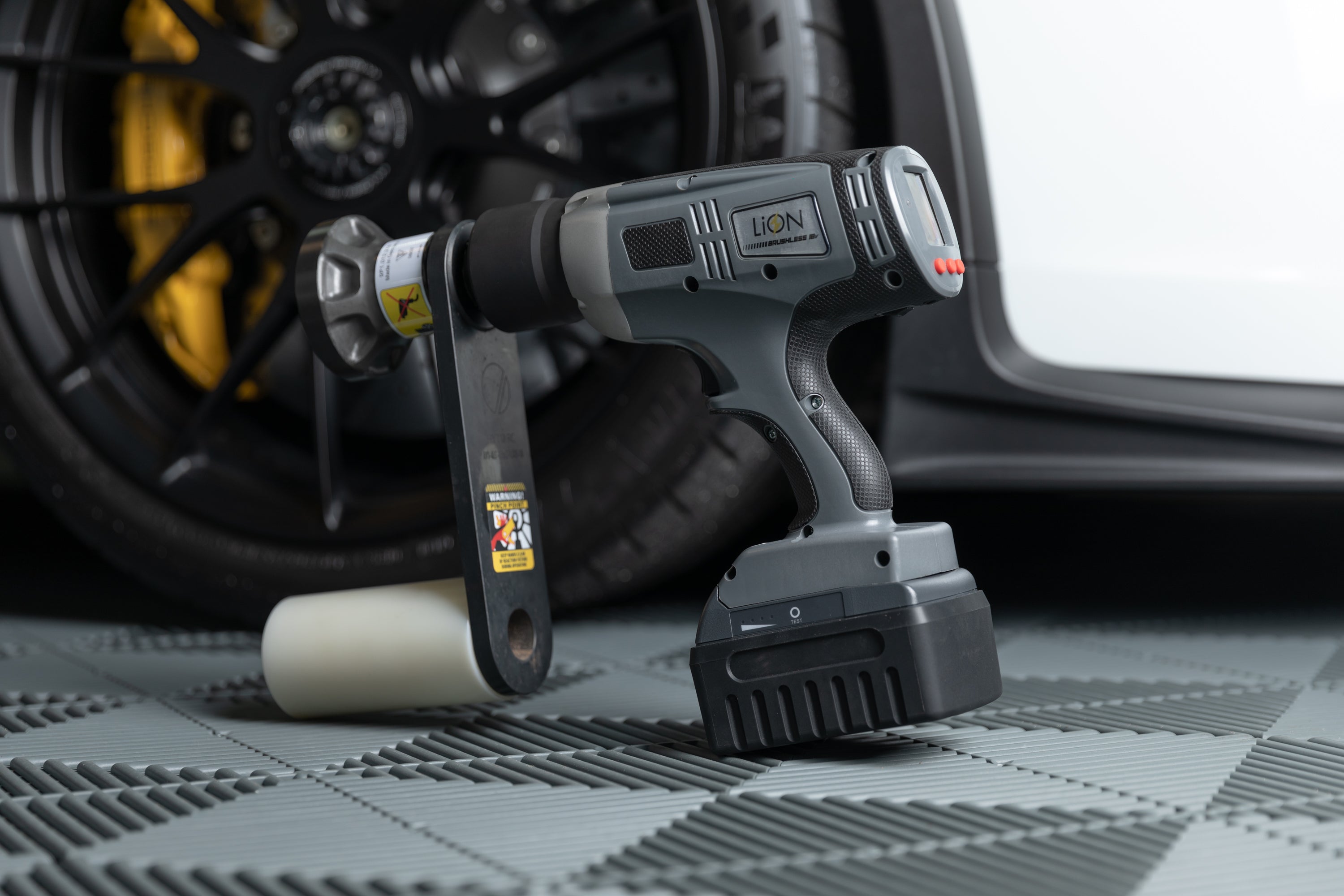 HYTORC Center Lock Torque Gun - Heavy Duty Torque Wrench for Industrial Bolting - Perfect for Construction, Oil & Gas, and Automotive Applications
