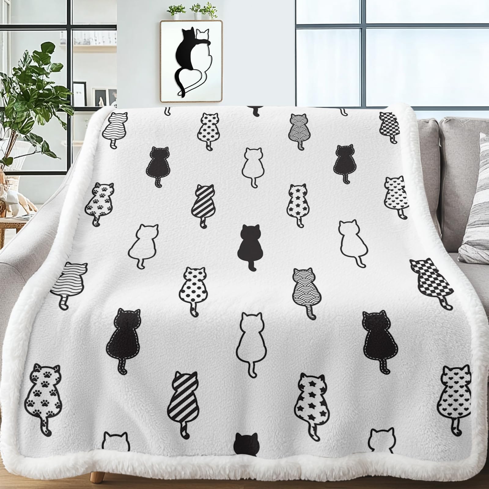 SOULZZZ Soft Fleece Sherpa Cat Blanket - Cozy Plush Throw for Women, Girls & Cat Lovers - 80x60 Inch Black & White Kawaii Kitten Blanket - Perfect for Cuddling, Sofa Lounging & Gift Giving