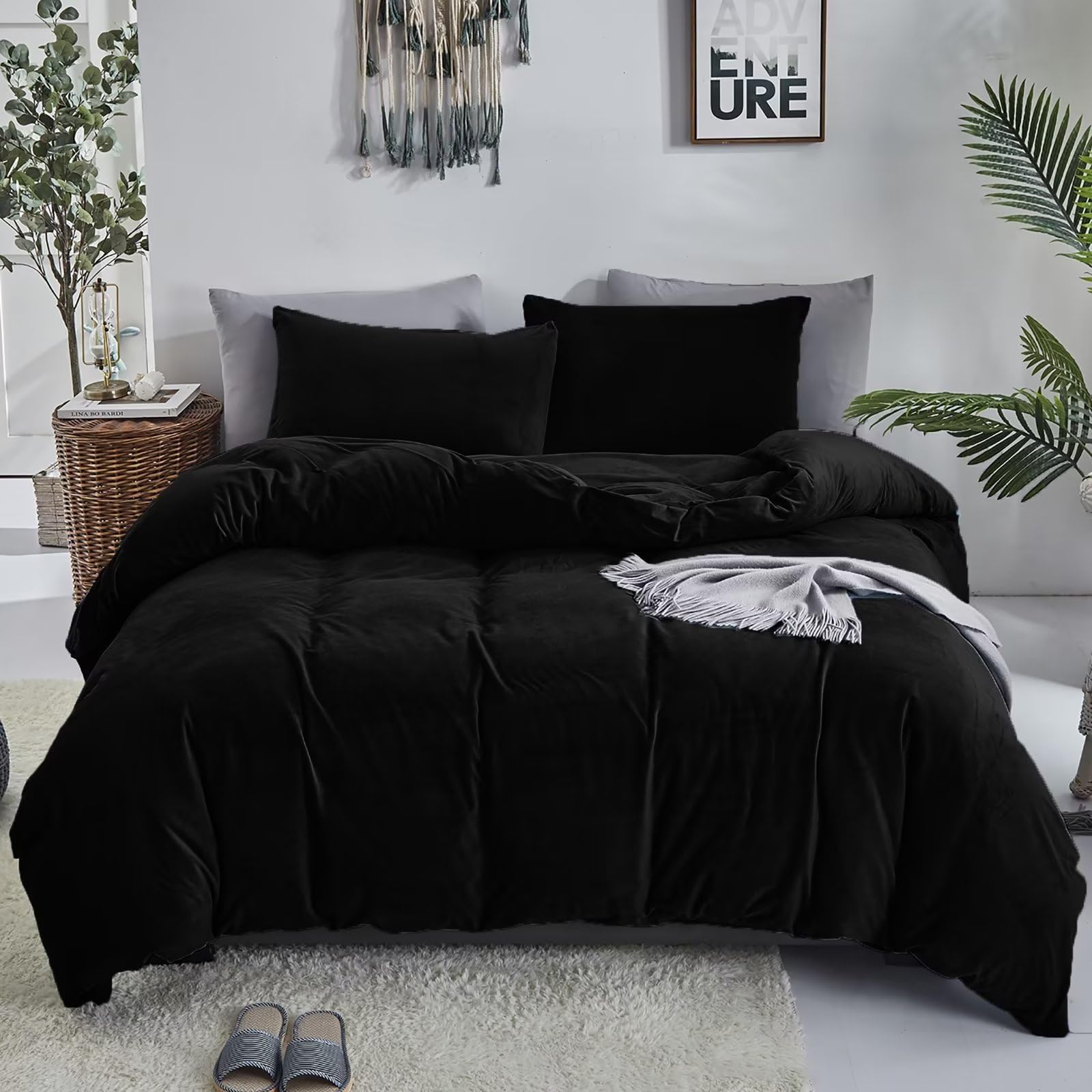 Luxlovery Black Velvet Comforter Set Queen Size - Plush Fluffy Heavyweight Winter Warm Bedding for Men - Dark Color Minimalist Modern Quilt & Blanket Set - Perfect for Cozy Nights & Stylish Bedroom Decor
