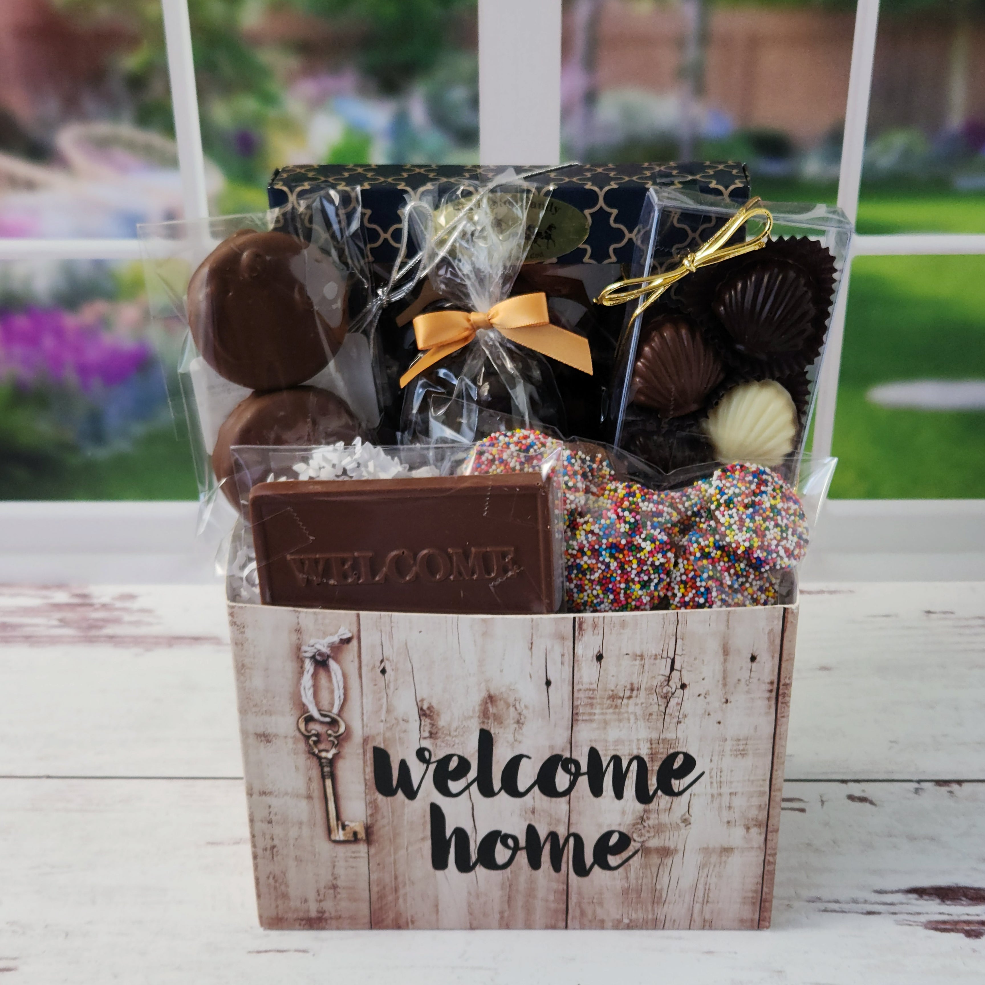 Luxury Welcome Gift Basket Set - Elegant Housewarming, New Baby, Thank You Present - Perfect for Holidays, Birthdays & Corporate Events