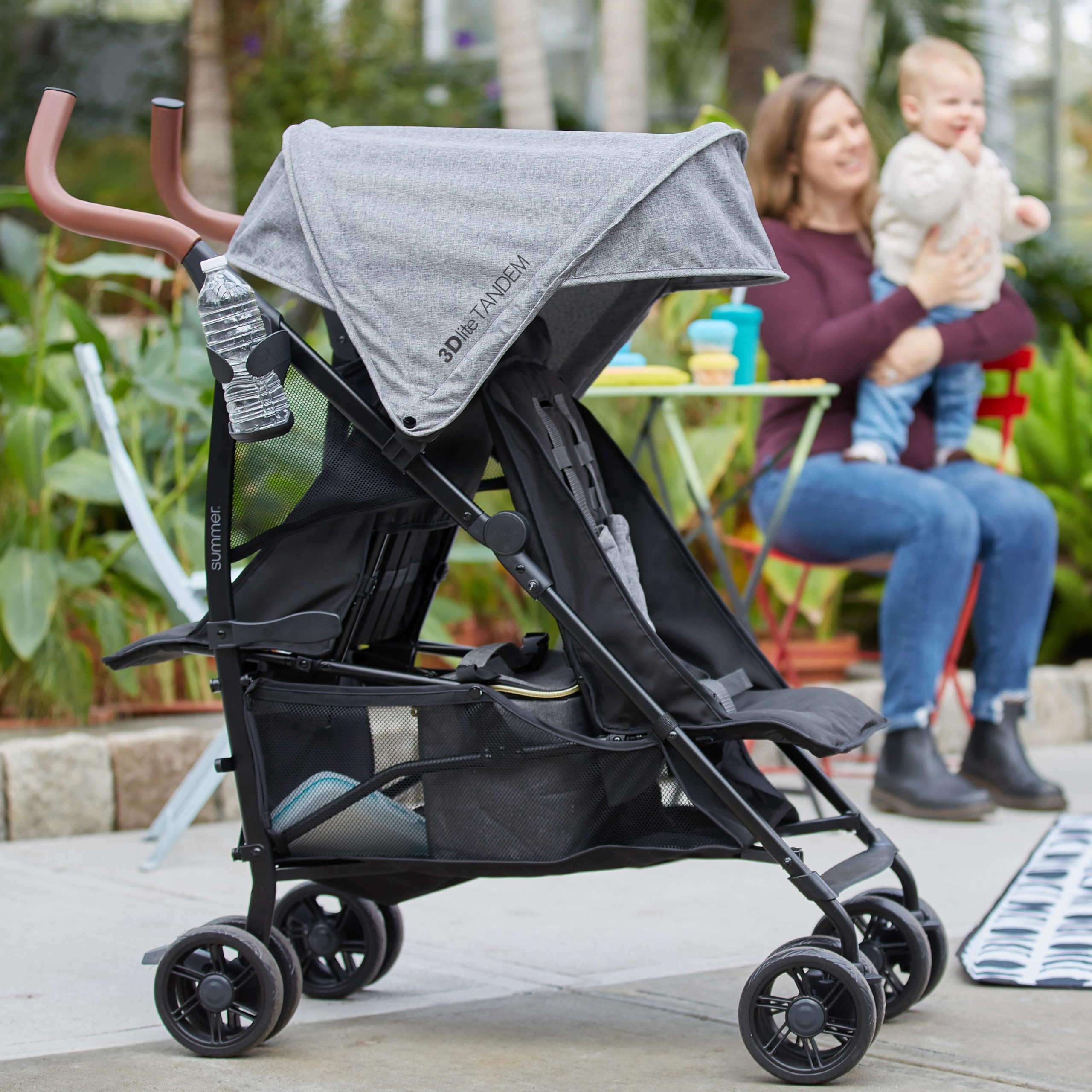 Summer Infant 3Dlite Tandem Folding Lightweight Double Stroller - Back to Back Design with 5-Point Safety Harness for Infants & Toddlers - Compact Travel Stroller for Twins - Perfect for Shopping, Travel & Outdoor Walks - Black