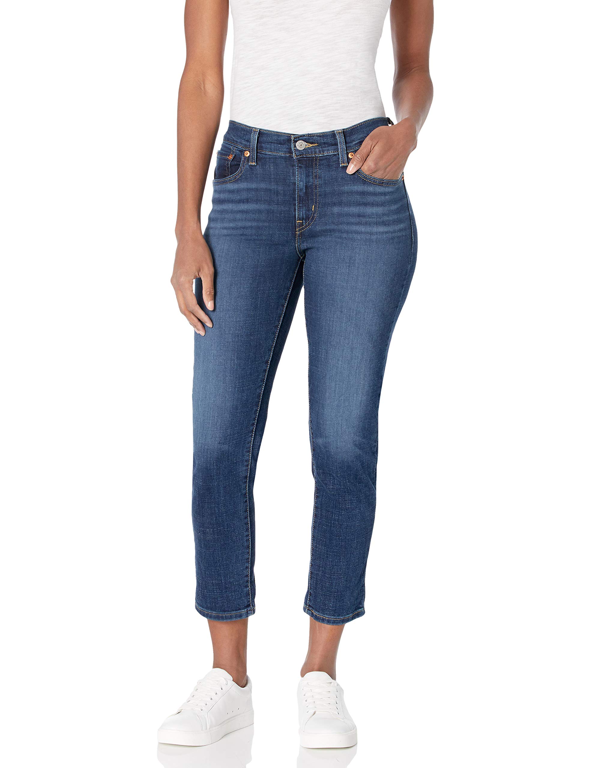 Levi's Women's New Boyfriend Jeans - Relaxed Fit, High Comfort Stretch Denim for Casual Wear & Everyday Outfits
