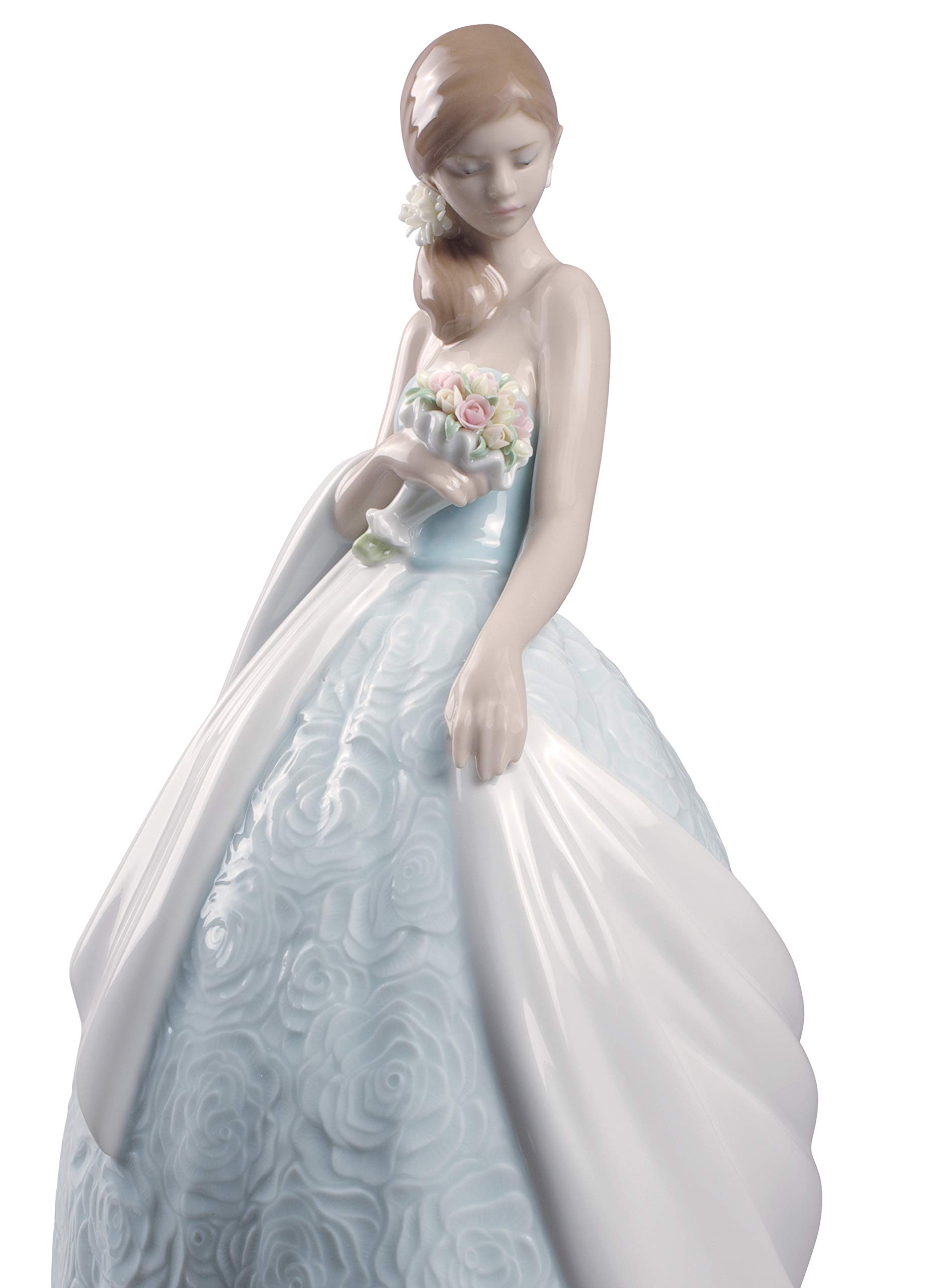 LLADRÓ Her Special Day Bride Figurine - Elegant Porcelain Wedding Bride Statue for Bridal Showers, Wedding Decor & Anniversary Gifts