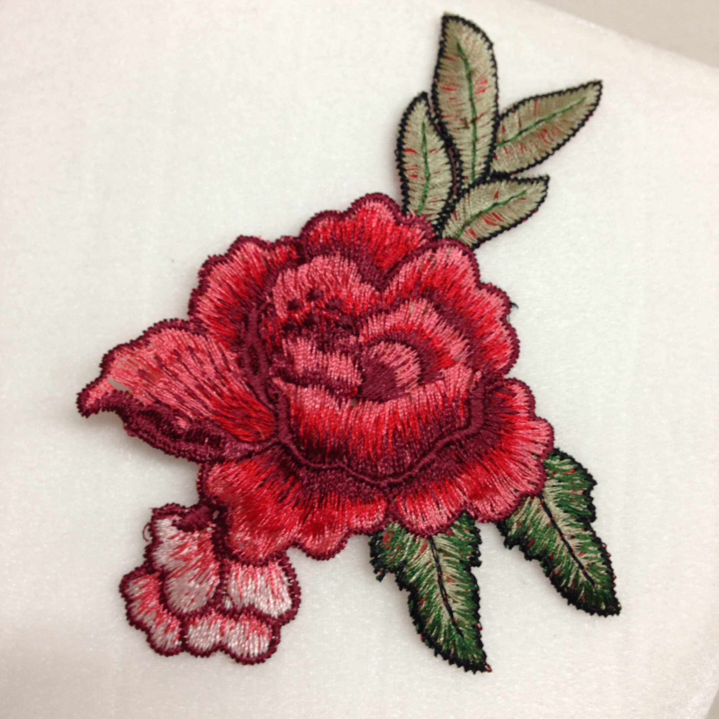PEPPERLONELY 1 Pair Embroidered Rose Flower Iron-On/Sew-On Patches for Hats, Bags, Jeans - DIY Clothing Accessories & Crafts (Perfect for Customizing Denim Jackets, Backpacks, and Home Decor)