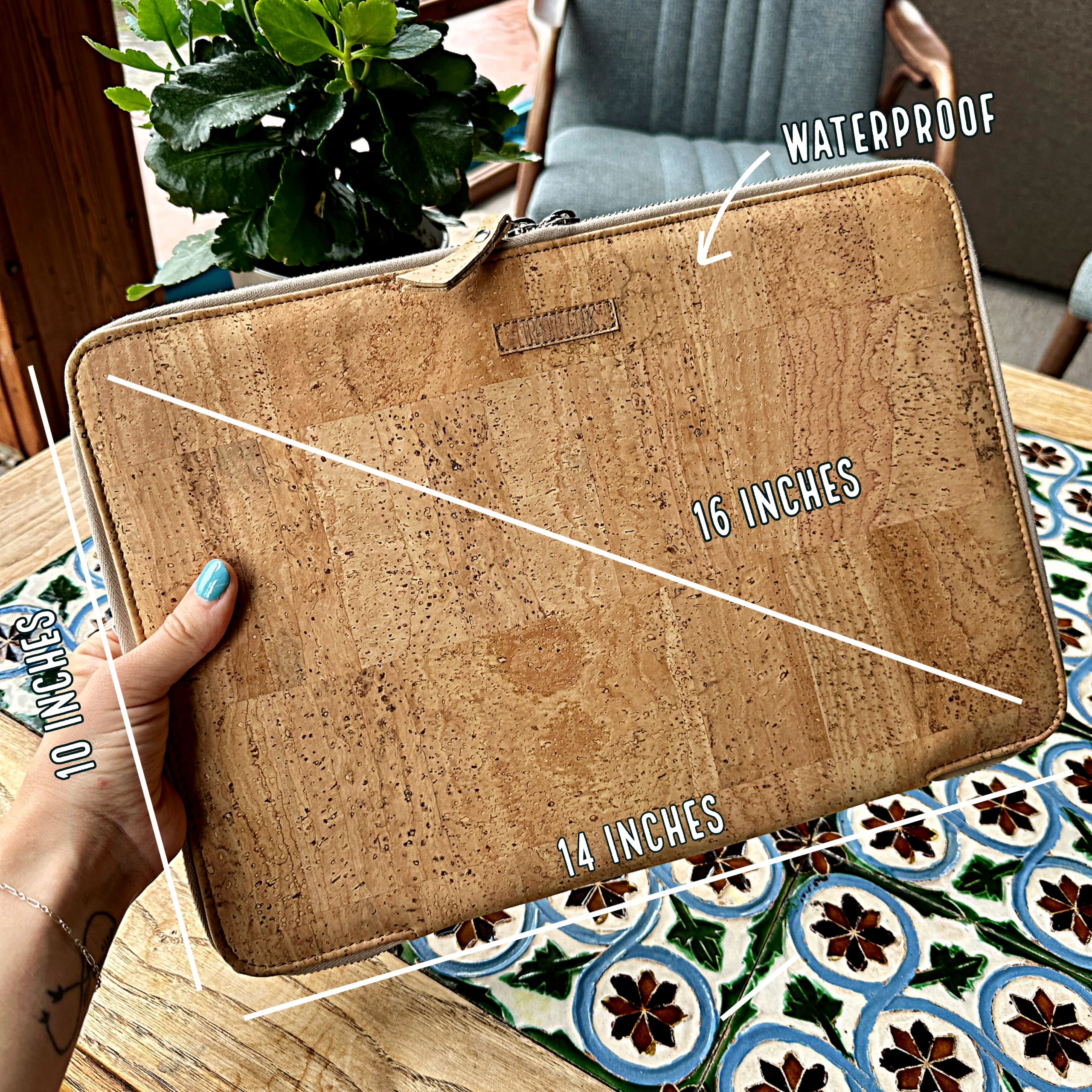 Premium Cork Laptop Sleeve - Eco-Friendly 13-15 Inch MacBook Pro/Air Case - Perfect for Work, Travel & School Protection