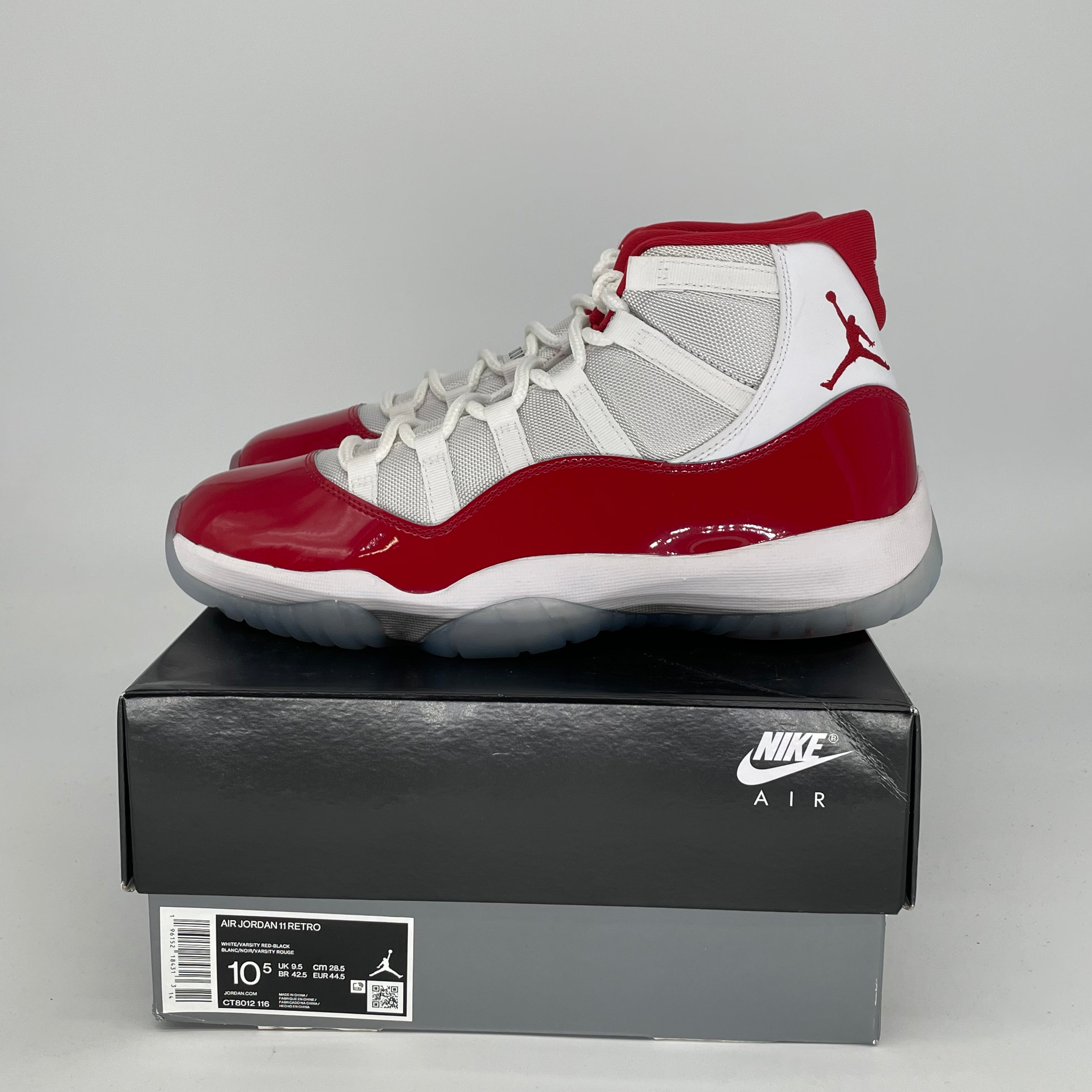 AIR JORDAN 11 Retro 