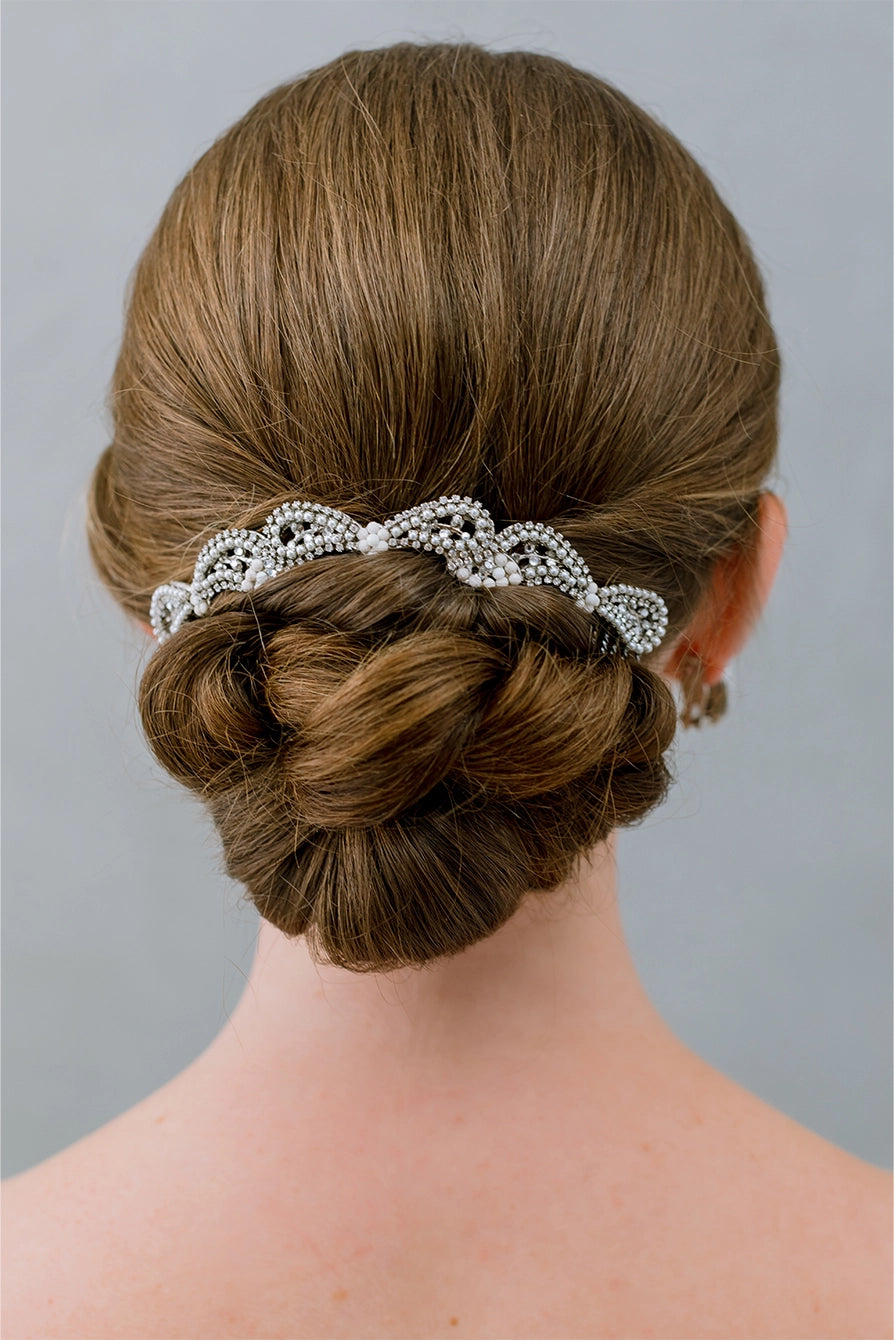 Elegant Hair Comb for Women - Stylish Detangling Comb for Smooth & Shiny Hair - Perfect for Daily Styling, Travel & Special Occasions