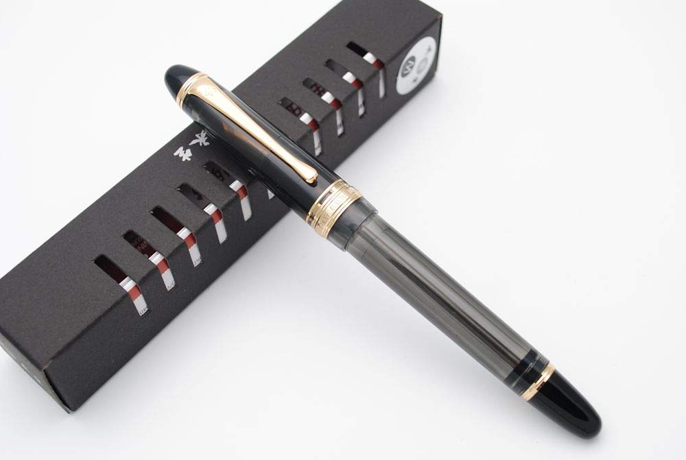 Premium Vacuum Filling Fountain Pen with 0.7mm Medium Nib - Black & Gold Design, Original Gift Box Included | Perfect for Calligraphy, Journaling & Professional Writing