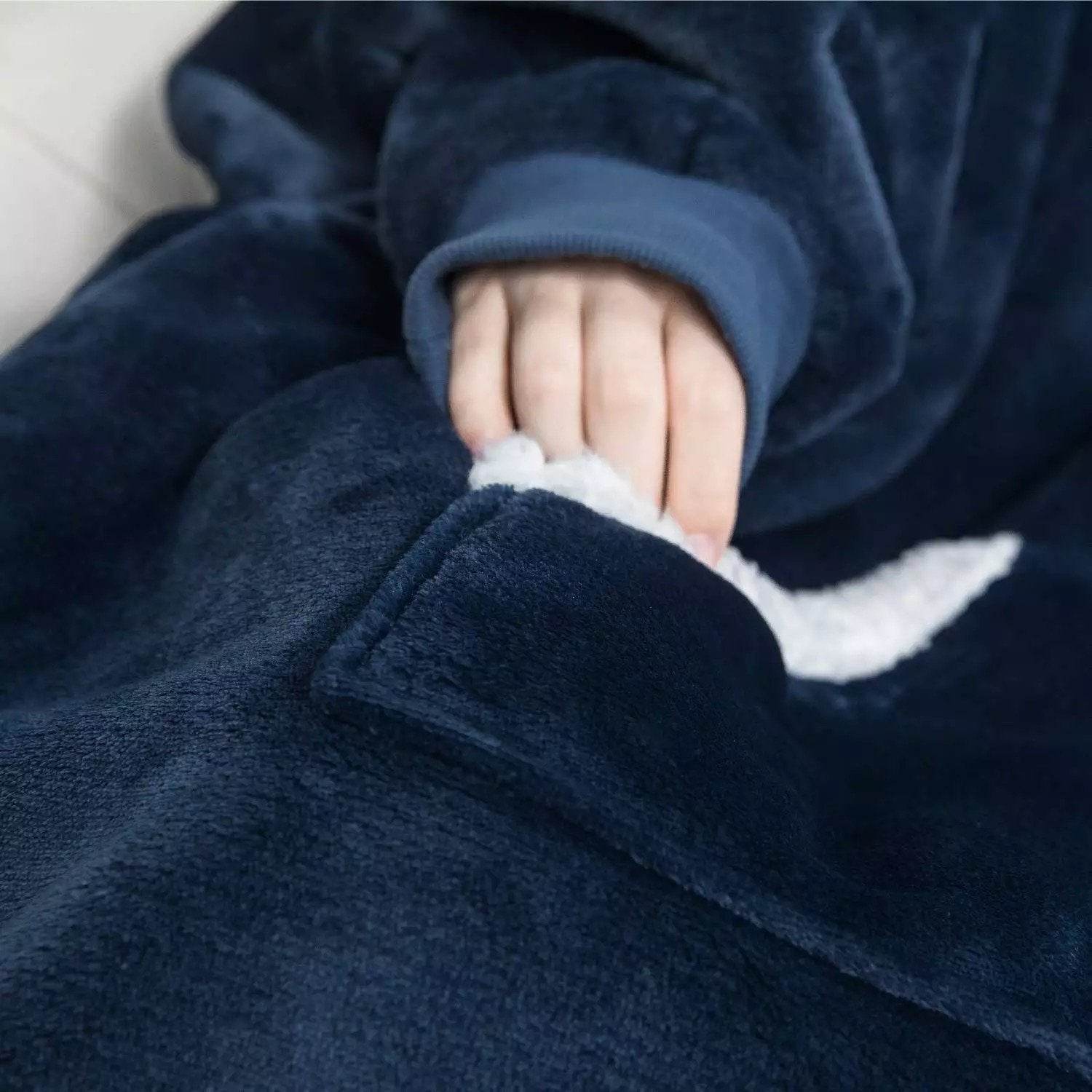 Oversized Blanket Hoodie - Cozy Fleece Wearable Blanket for Women & Men | Perfect for Lounging, Netflix, Camping & Cold Weather
