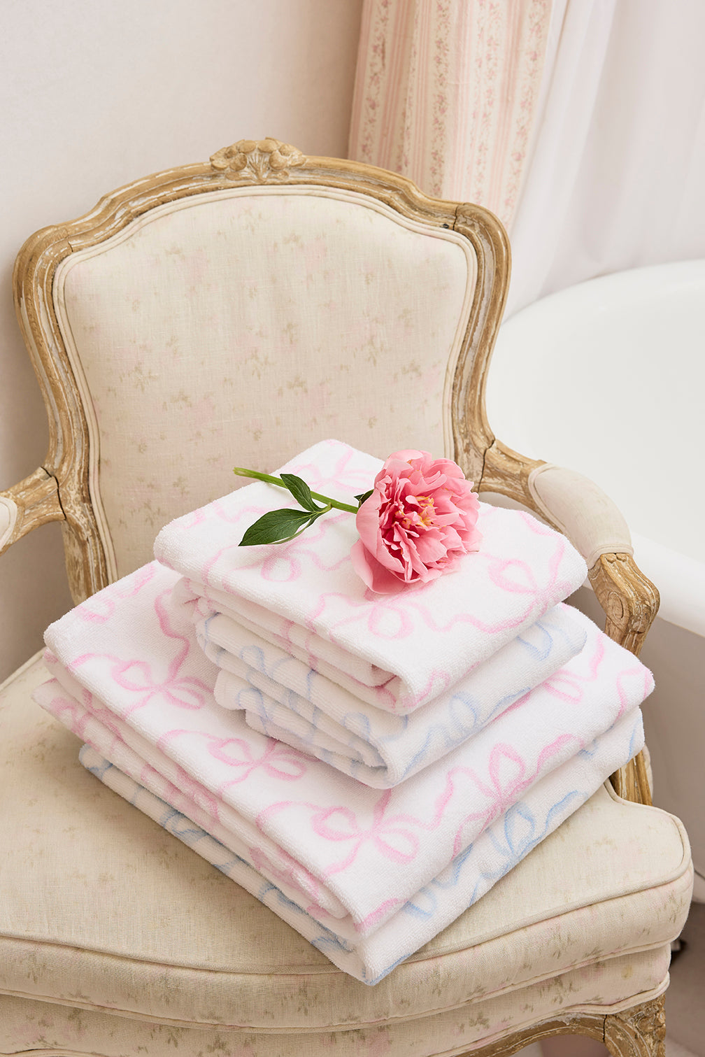 Premium 100% Cotton Bath Towel Set - Soft, Absorbent & Quick-Drying - Perfect for Spa, Beach & Luxury Bathroom Use