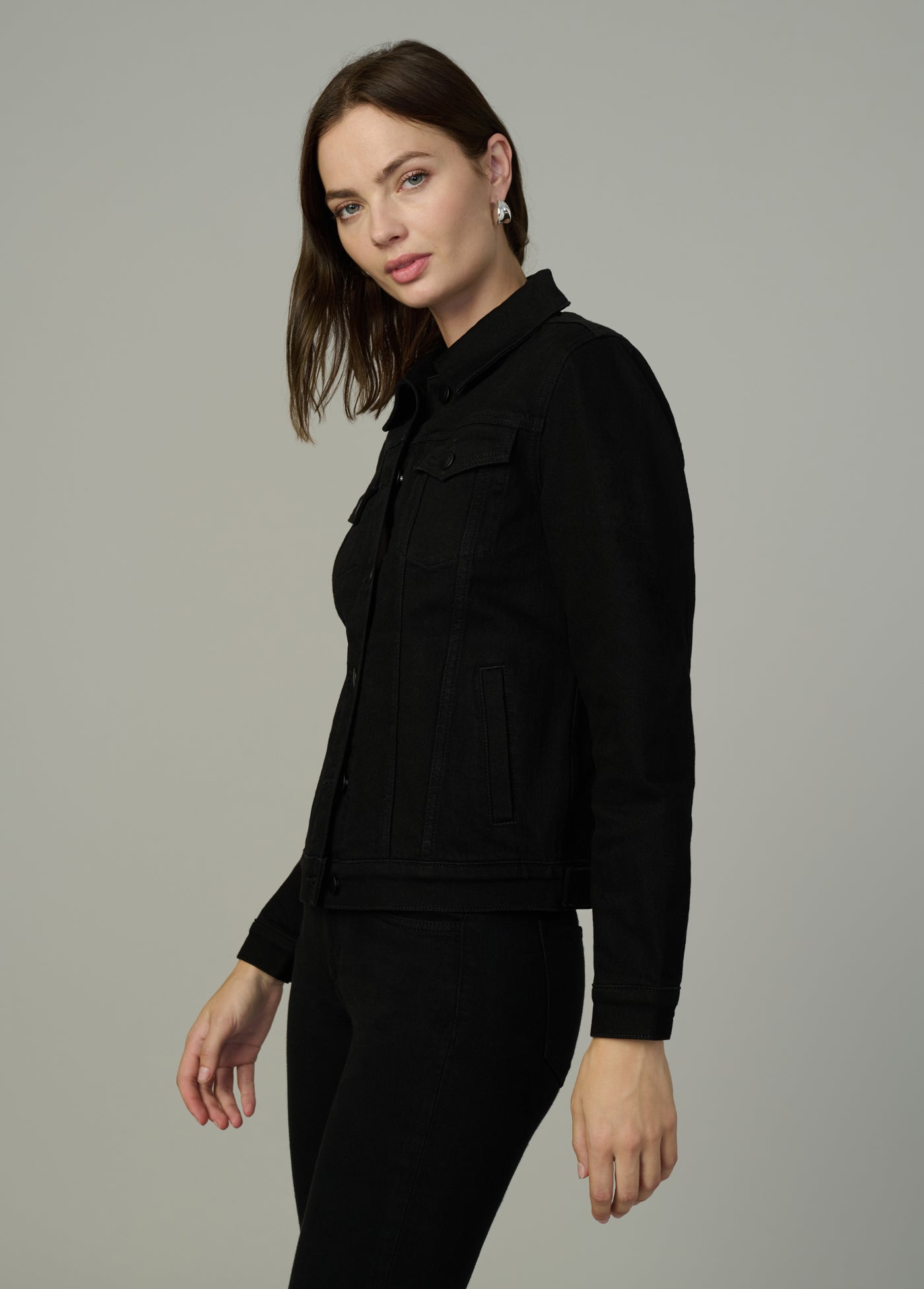 Relaxed Fit Jacket - Black Rinse | Comfortable & Stylish Outerwear for Men & Women | Perfect for Casual Outings, Travel & Everyday Wear