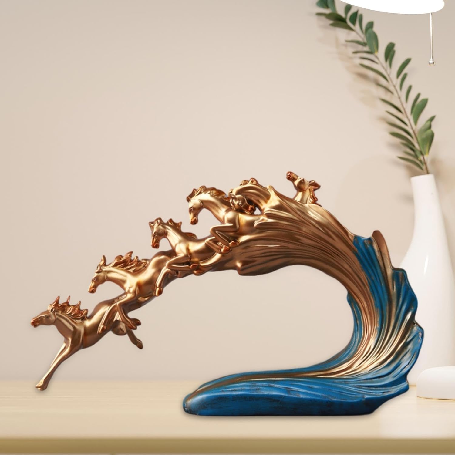 BLURISM Resin Sea Shell Decor - Handcrafted Conch Shell Ornament for Home, Bar, Desktop & Tabletop Decoration | Perfect for Coastal, Beach & Nautical Themed Interior Design