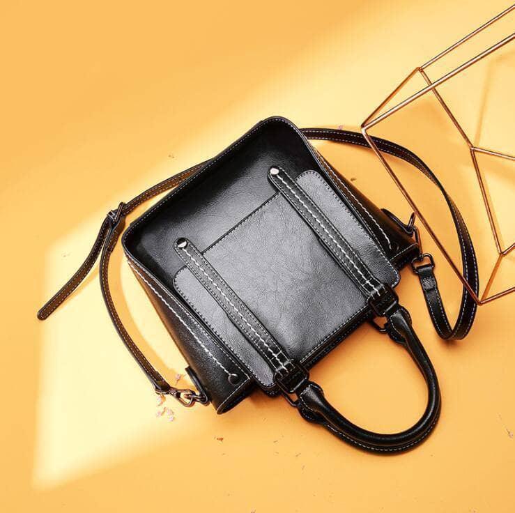 Stylish Women's Tote Bag - Faux Leather Messenger Purse for Work, Travel & Everyday Use | Fashionable Shoulder Bag for Office, Commute & Shopping