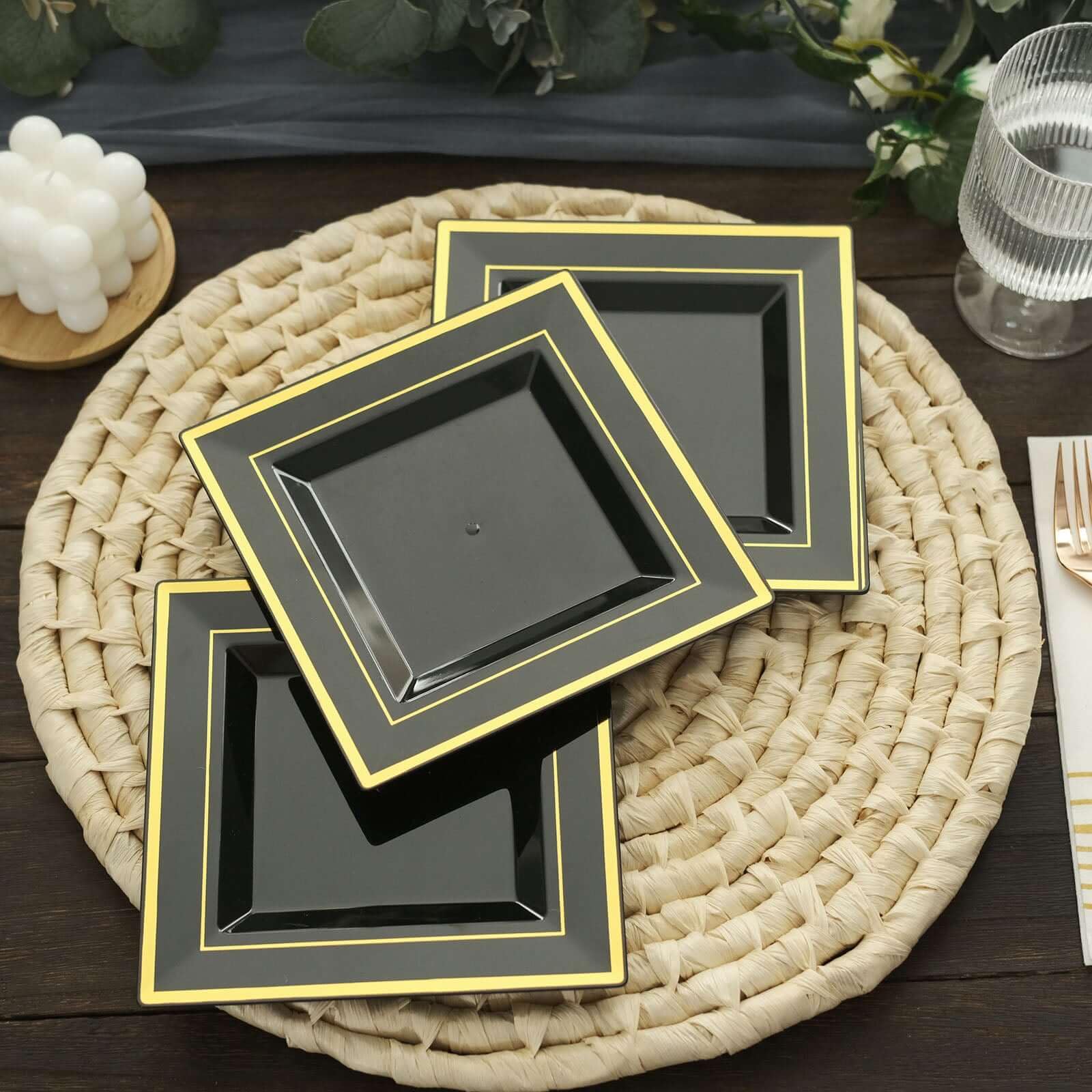 Efavormart 7 Inch Gold Trim Black Square Plastic Plates - 10 Pack for Salad, Dessert, Party, Wedding & Catering Events