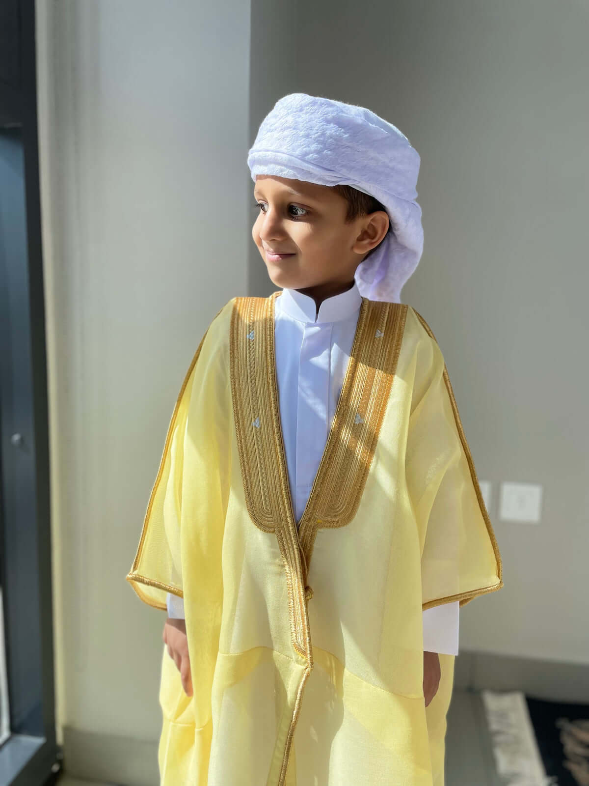 Yellow Kids Bisht - Traditional Arabic Cloak for Boys & Girls - Perfect for Eid, Weddings & Special Occasions