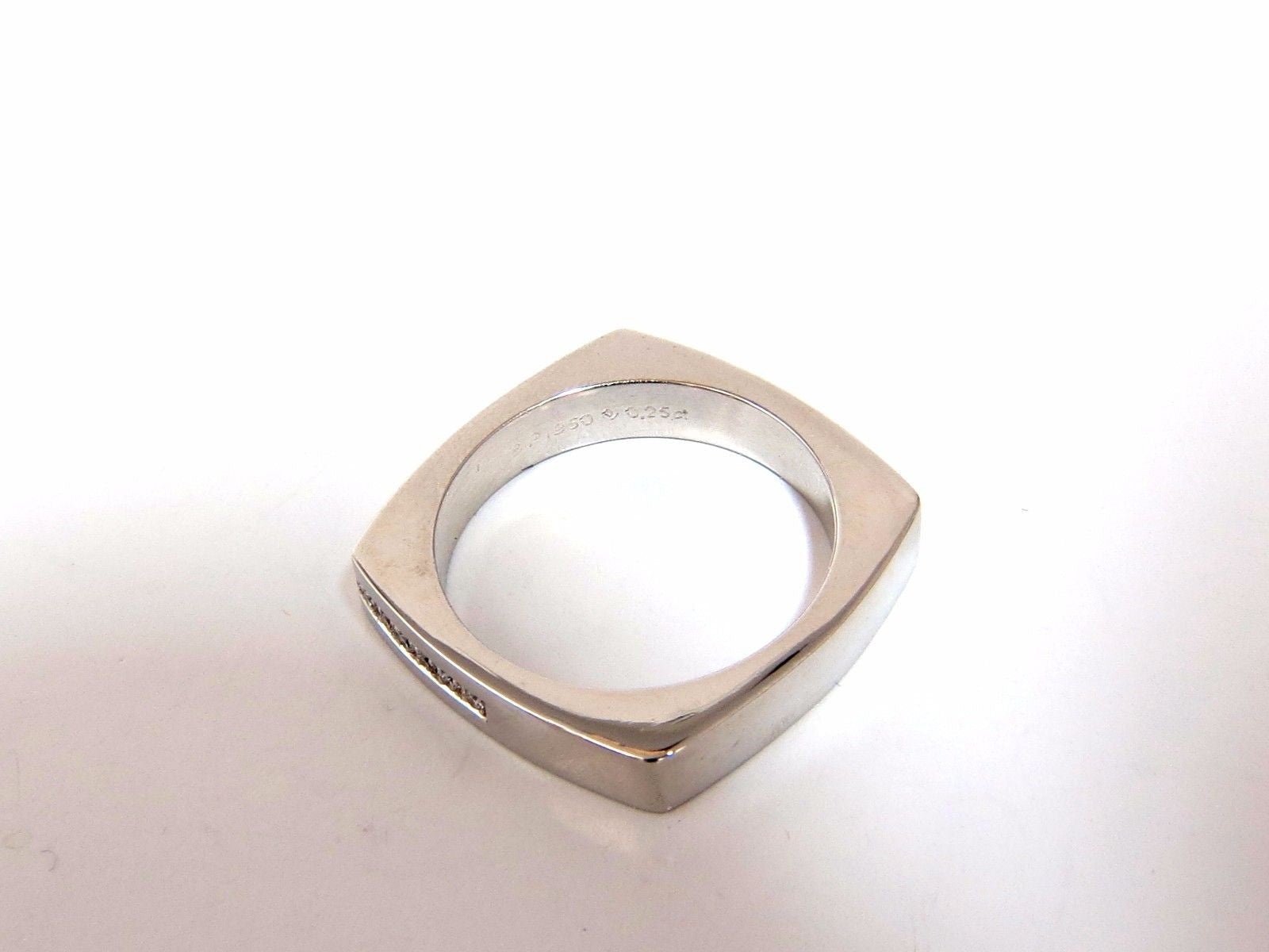 0.25ct Natural Round Cut Diamond Men's Wedding Band in Platinum - Elegant Square Design for Engagement, Anniversary & Special Occasions