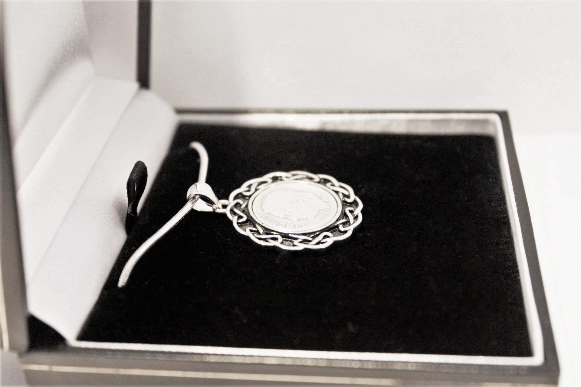 61st Birthday Gift for Women - 1962 Rhodium Plated Pendant Necklace | Elegant Anniversary Jewelry for Mom, Grandma & Special Occasions