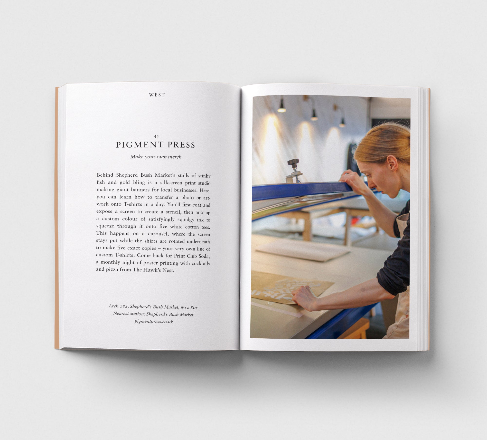 Pre-Order: The Ultimate Guide to Exploring London - Travel Tips, Hidden Gems & Must-See Attractions | Perfect for Tourists, Expats & Adventure Seekers
