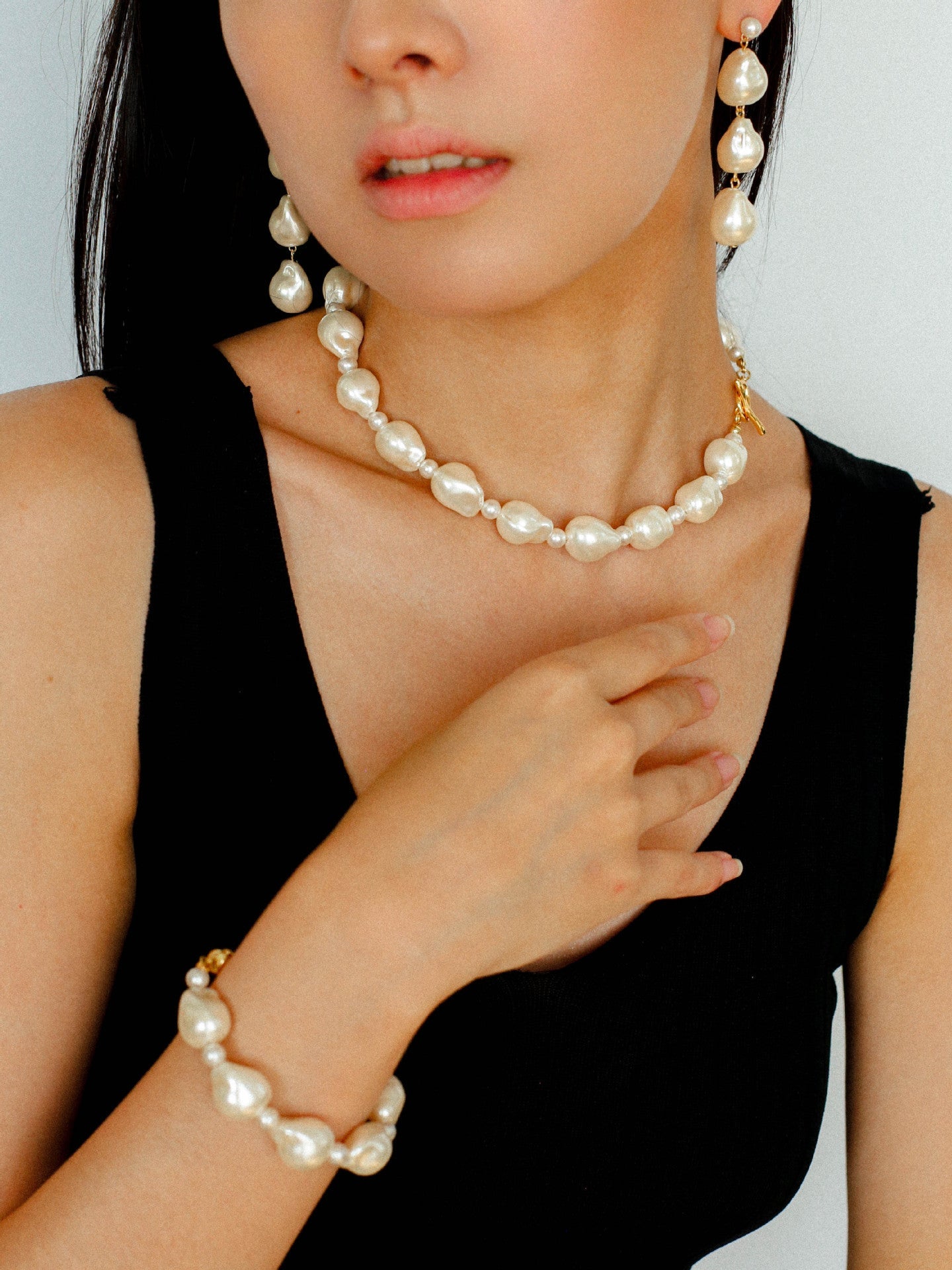 Elegant Baroque Pearl Beaded Bracelet with Magnetic Clasp - Perfect for Weddings, Parties & Formal Occasions