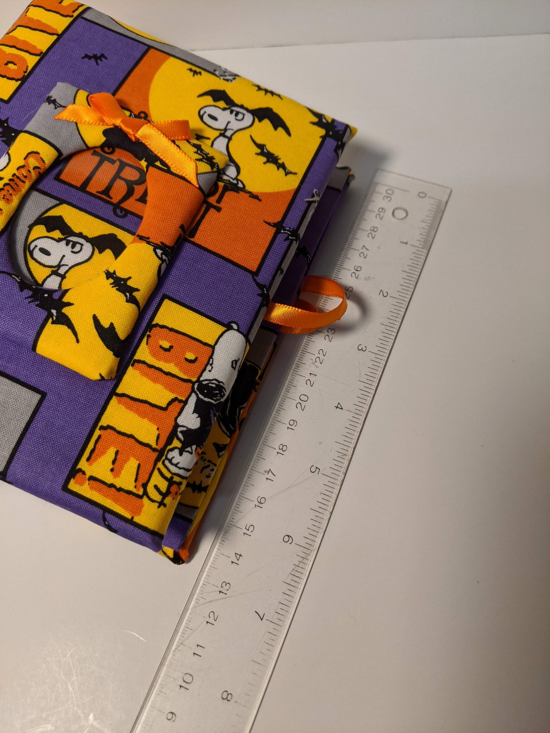 Snoopy Halloween Photo Album - Personalized Scrapbook for 100 4x6 Photos - 7x5 Handmade Memory Book - Perfect for Halloween Party Decor, Trick or Treat Memories & Seasonal Home Display