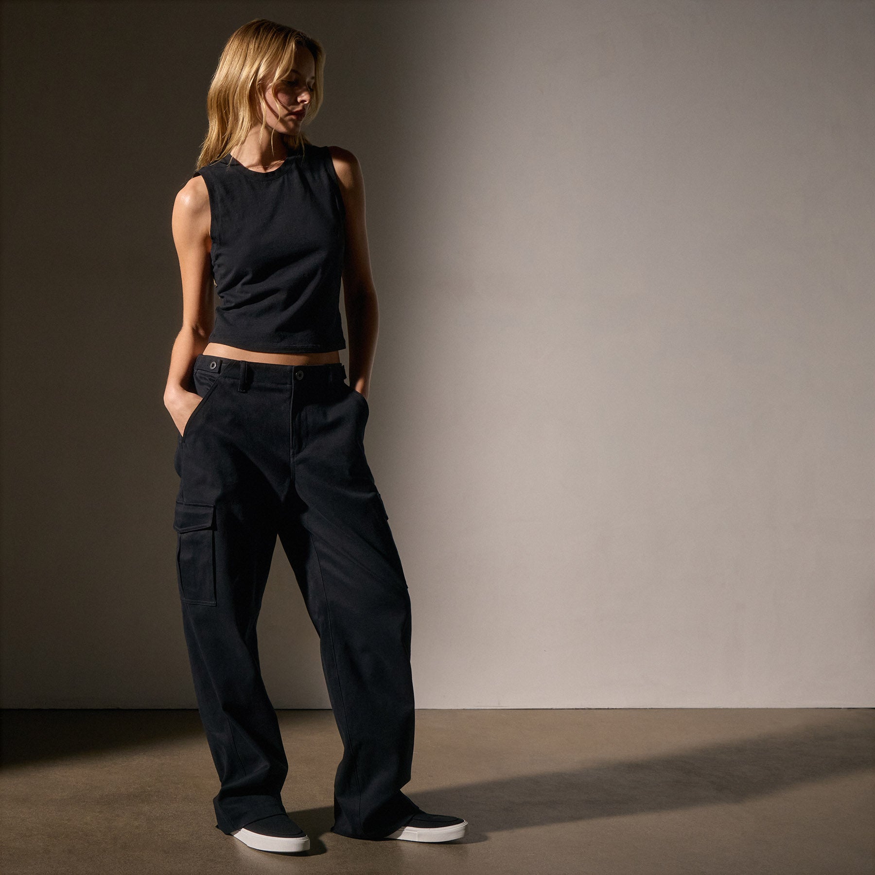 Luxury Cashmere Touch Cargo Pants for Women - Soft & Comfortable Black Casual Trousers for Travel, Work & Everyday Wear