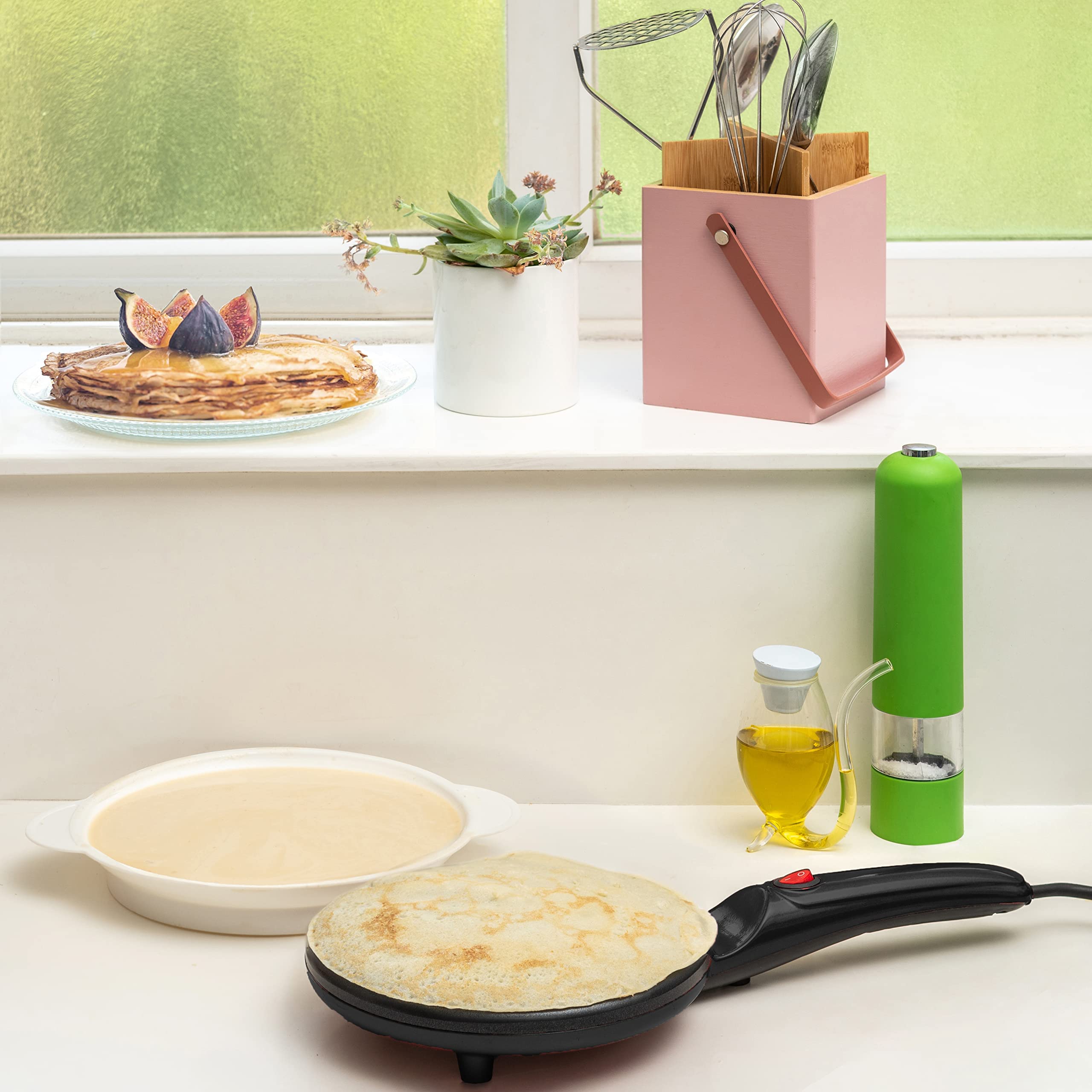 Electric Crepe Maker with Auto Power Off & Non-Stick Coating - 8 Inch Portable Pancake Maker with Automatic Temperature Control - Perfect for Breakfast, Brunch, and Dessert Crepes at Home or Cafe