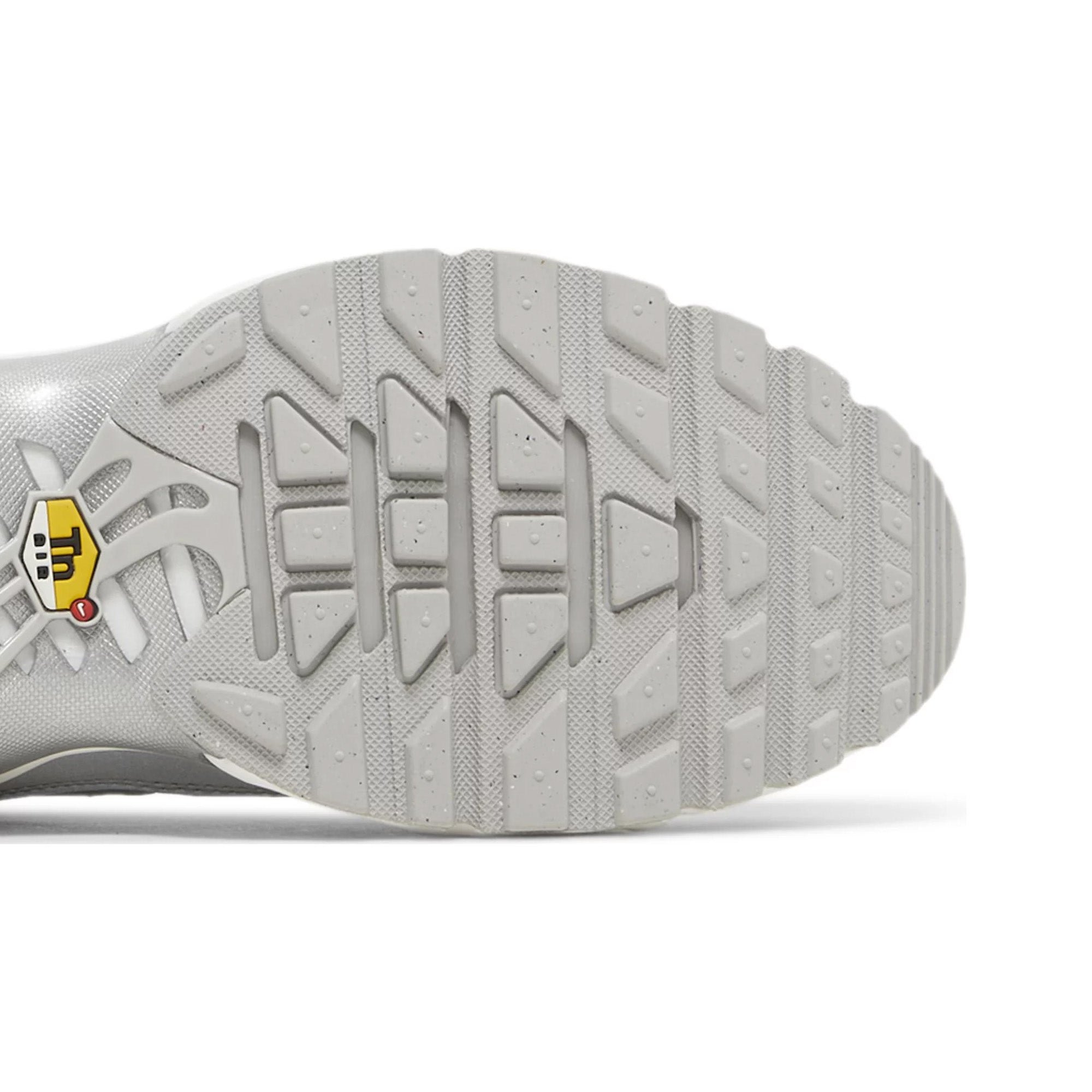 Nike Air Max TN Plus 'Metallic Silver' Men's Running Shoes 2023 - Lightweight Cushioned Sneakers for Jogging, Gym Workouts & Street Style Fashion