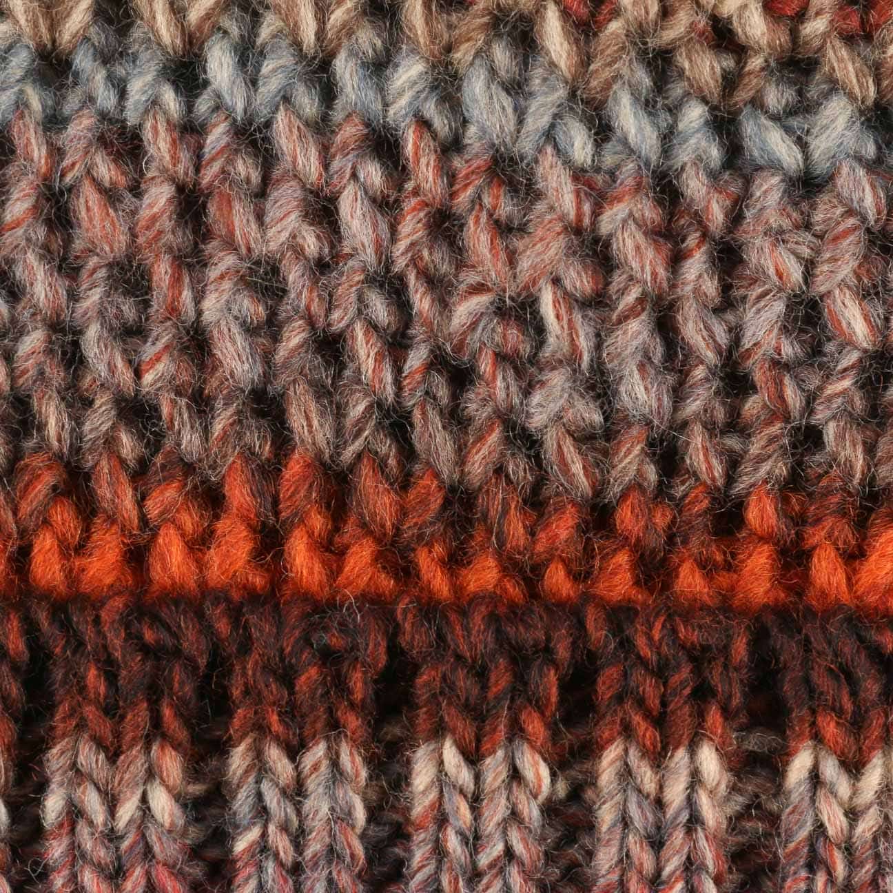 Lierys Finja Bobble Hat - Warm Winter Knit Beanie for Women & Men - Cozy Cable Knit Pom Pom Hat for Cold Weather - Perfect for Skiing, Snowboarding & Outdoor Activities