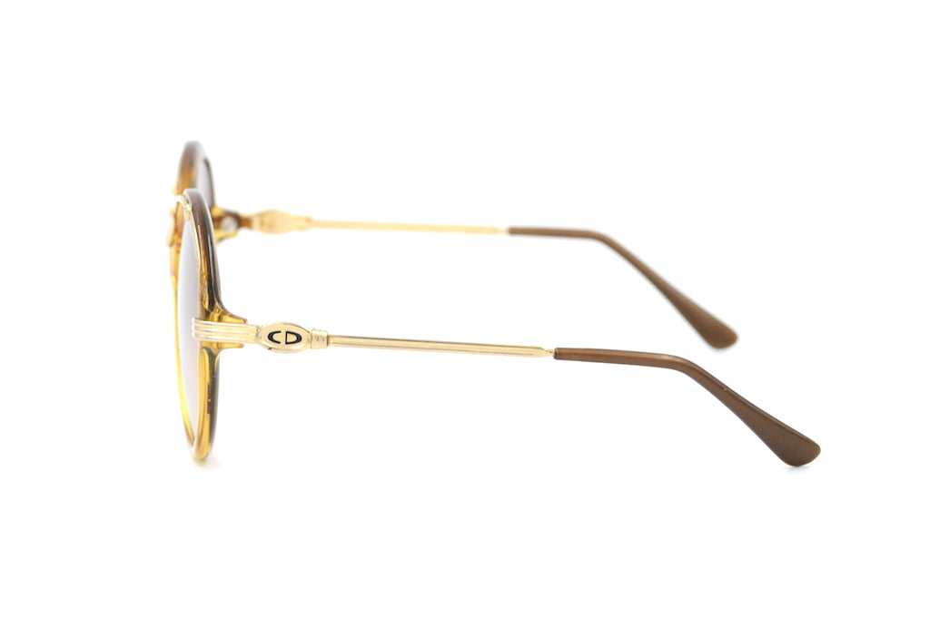 Christian Dior 2251 Sunglasses - Luxury Designer Shades for Women & Men | UV Protection, Fashionable & Comfortable | Perfect for Beach, Driving & Outdoor Activities