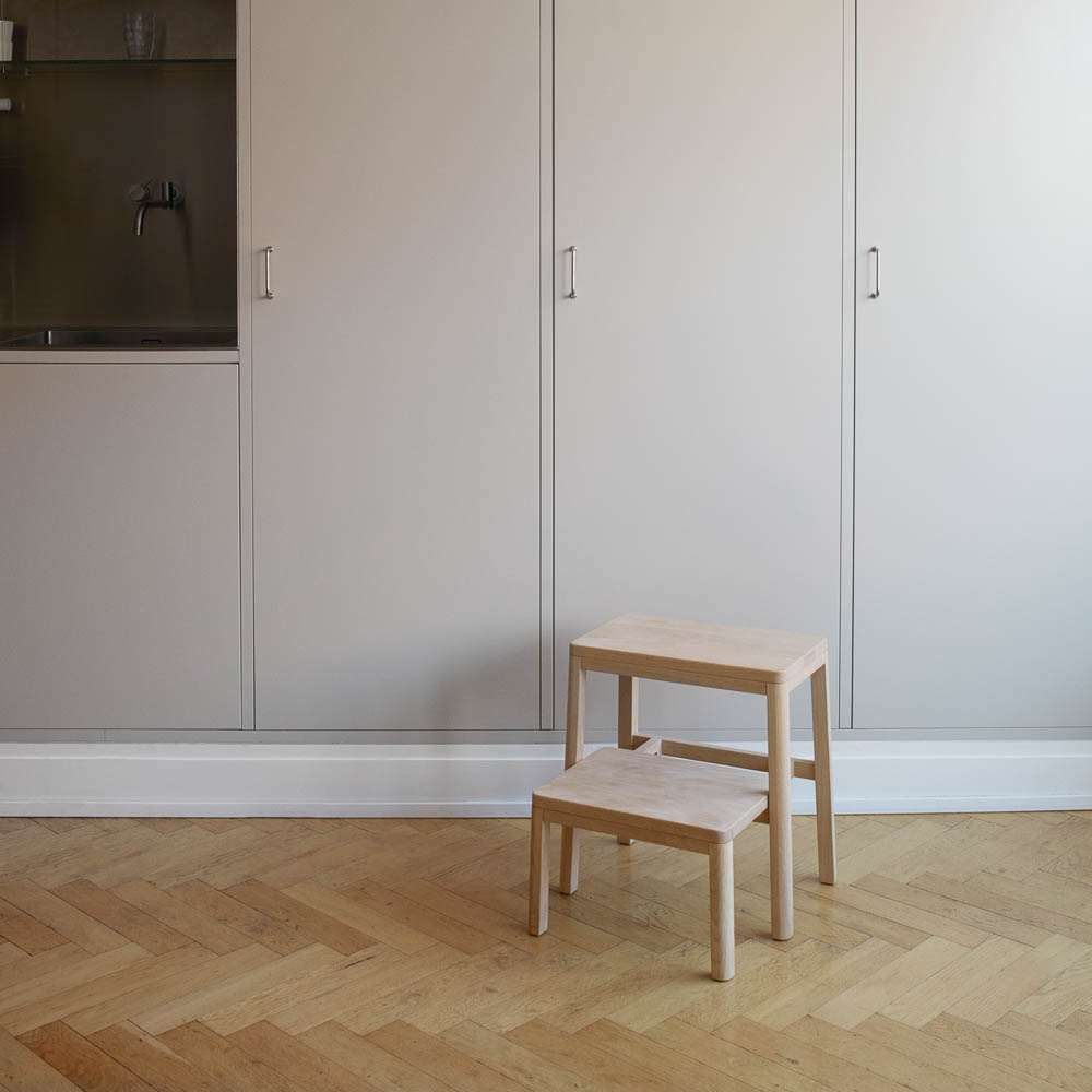 SKAGERAK Noboru 3-Step Wooden Ladder - Solid Oak Foldable Stool for Home, Kitchen, and Garage - Compact Stepladder for Reaching High Shelves and Storage Spaces