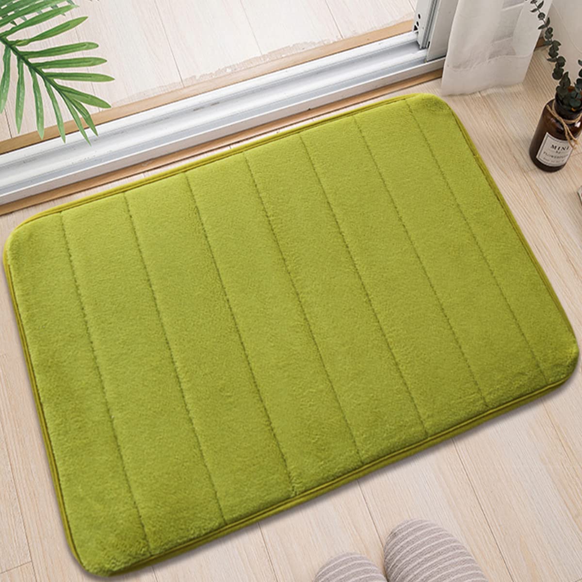 Premium Memory Foam Bath Mat - Non-Slip, Ultra Soft & Absorbent Bathroom Rug - Velvet Plush, Quick-Dry, Machine Washable - 16x24 Inch Green Floor Mat for Spa-Like Comfort in Bathroom & Shower