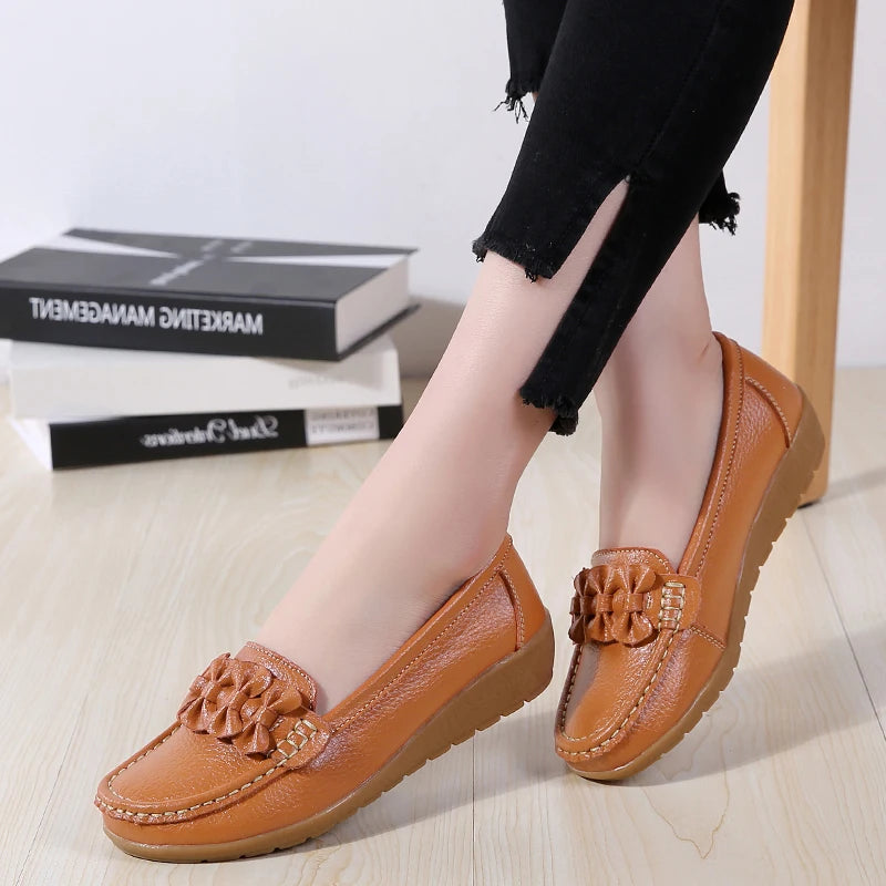 Genuine Leather Women's Loafers - Soft Non-Slip Boat Shoes with Sturdy Sole | Comfortable Flats in Extended Sizes | Perfect for Office, Travel & Casual Wear