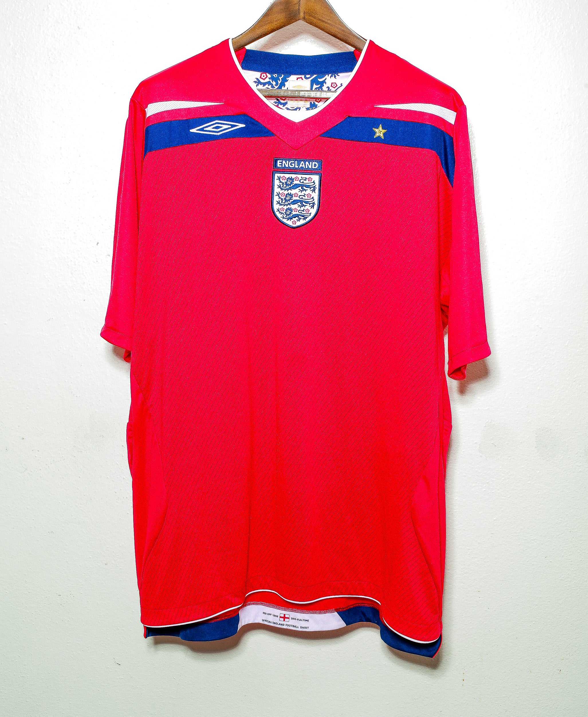 2008 England Away Football Jersey - Authentic 3XL Size for Fans & Collectors - Perfect for Matches, Gifting & Sports Memorabilia Display