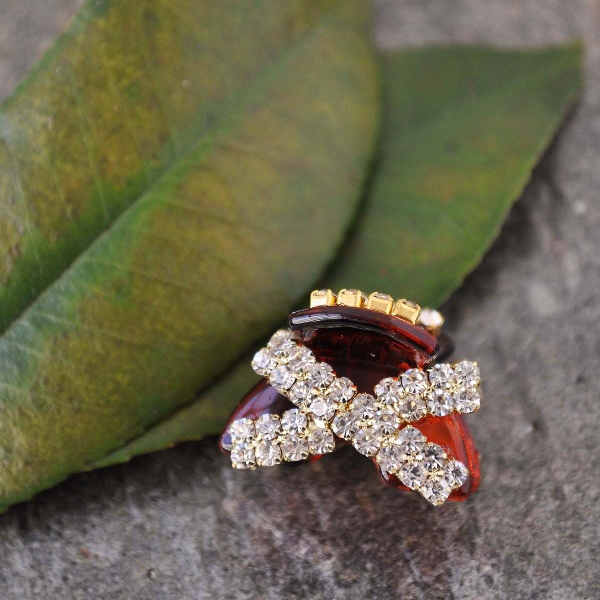 2 Pieces Shiny Mini Diamante Crystal Hair Clips with Ribbon, 1 inch (2.5cm) Tortoise Brown Hair Claw Clamps - Perfect for Parties, Weddings & Everyday Hairstyles