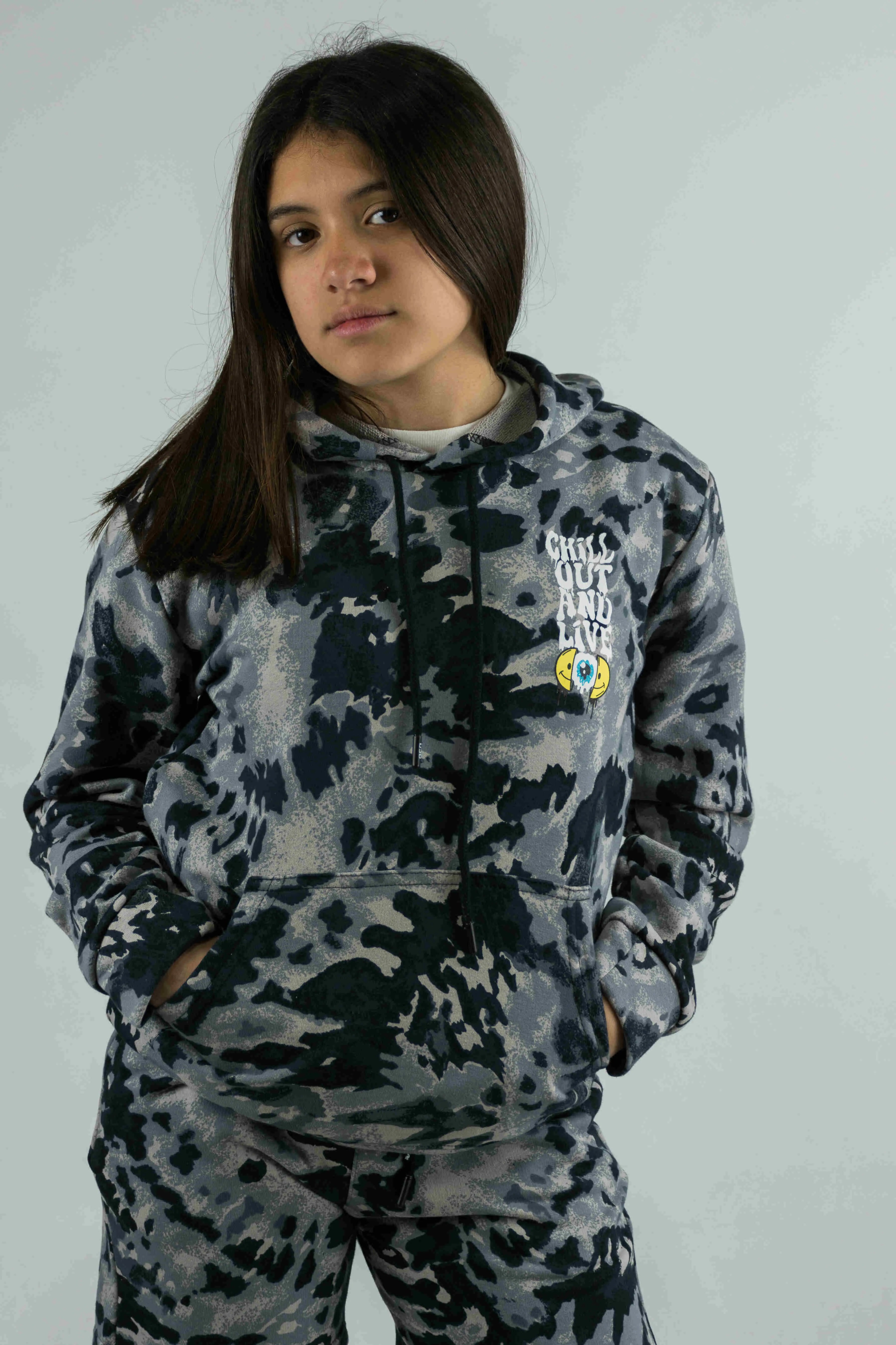 Unisex Melbourne Batik Black Hoodie - Stylish & Comfortable Pullover for Men & Women - Perfect for Casual Wear, Street Fashion & Outdoor Activities