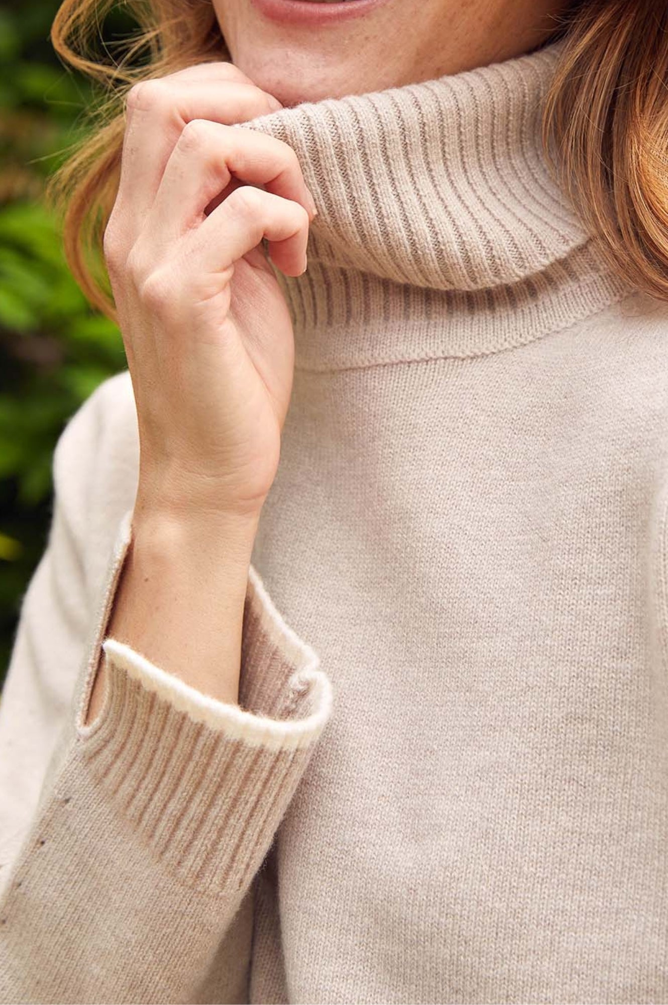 Premium Merino Wool Roll Neck Sweater for Men & Women - Soft & Warm Oat/Cream Knit Pullover - Perfect for Winter, Fall & Outdoor Activities