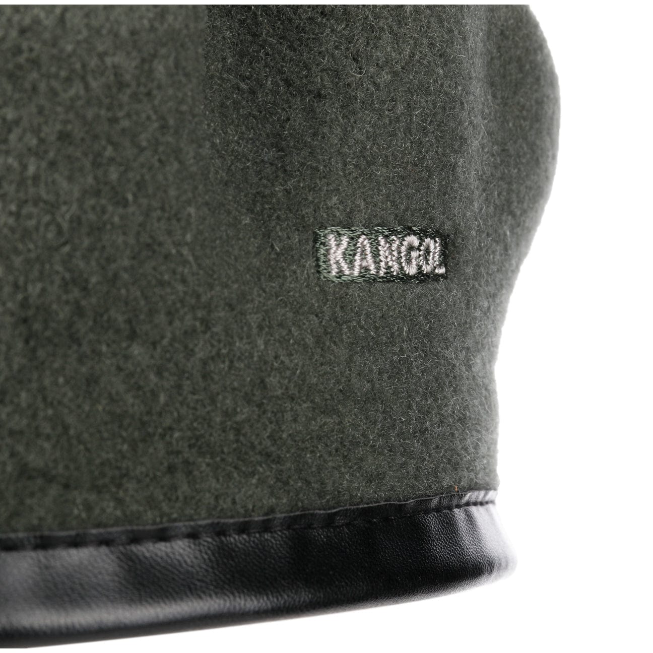 Kangol Monty Beret - Classic Wool Beret Hat for Men & Women | Stylish & Comfortable for Everyday Wear, Fashion Outfits & Cold Weather