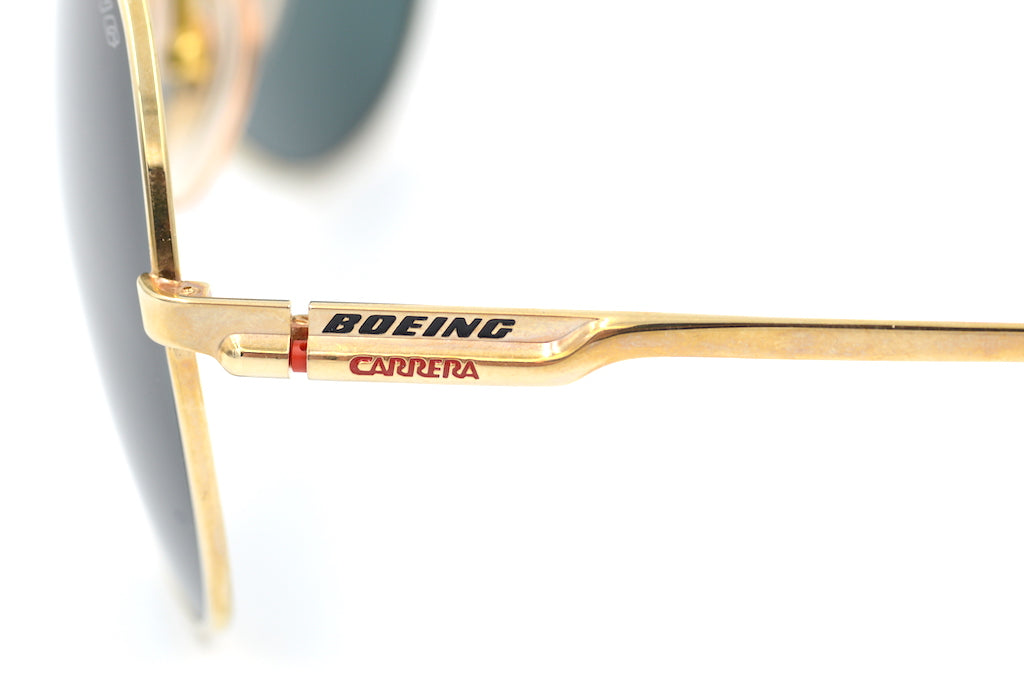 Boeing 787 Dreamliner by Carrera 5701 - Premium Diecast Model Airplane for Collectors & Aviation Enthusiasts | Perfect for Home Display, Office Decor & Gift Giving