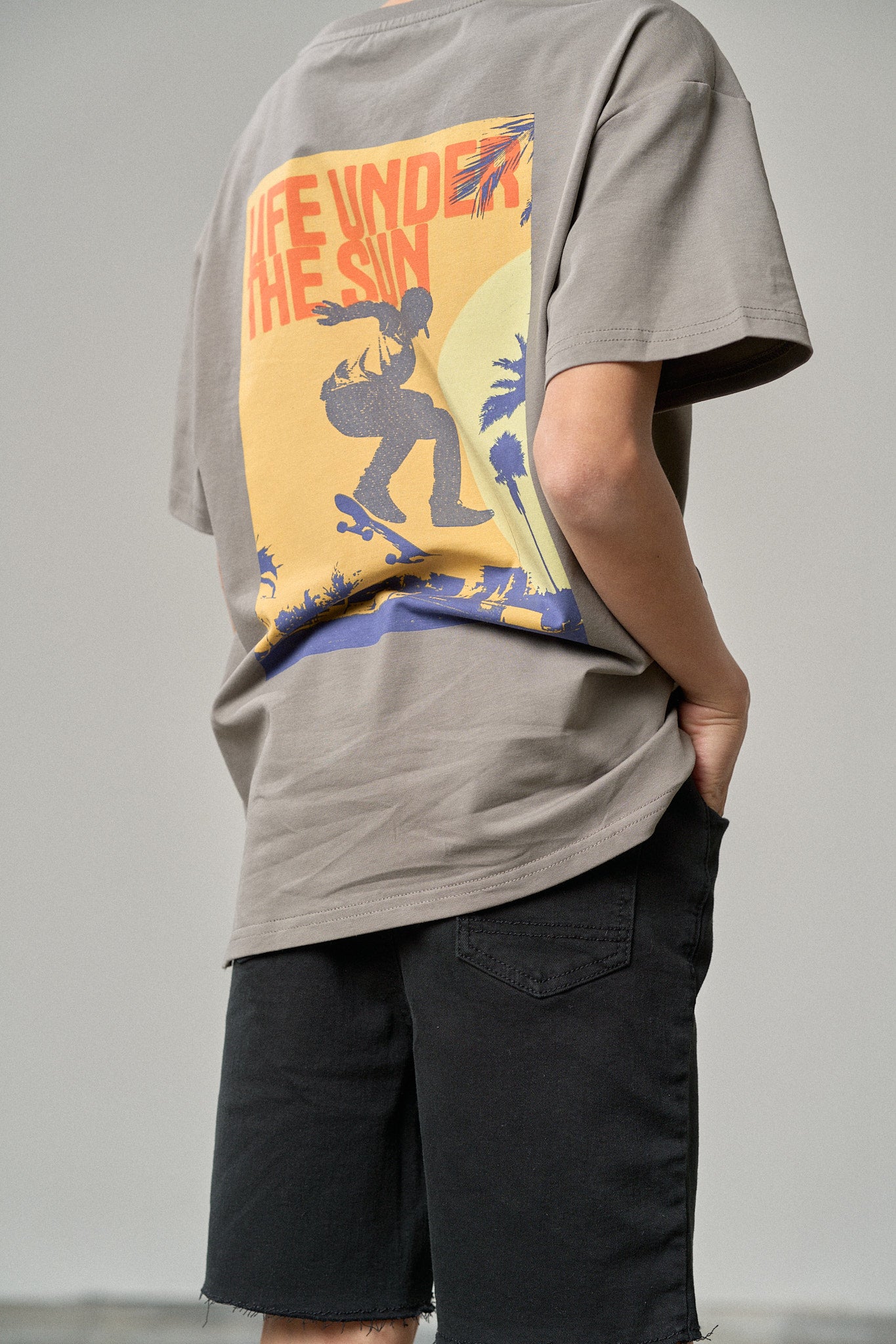 Skate Bro Tee - Trendy Skateboard T-Shirt for Men | Cool Streetwear Graphic Tee | Perfect for Skateboarding, Casual Wear & Urban Fashion
