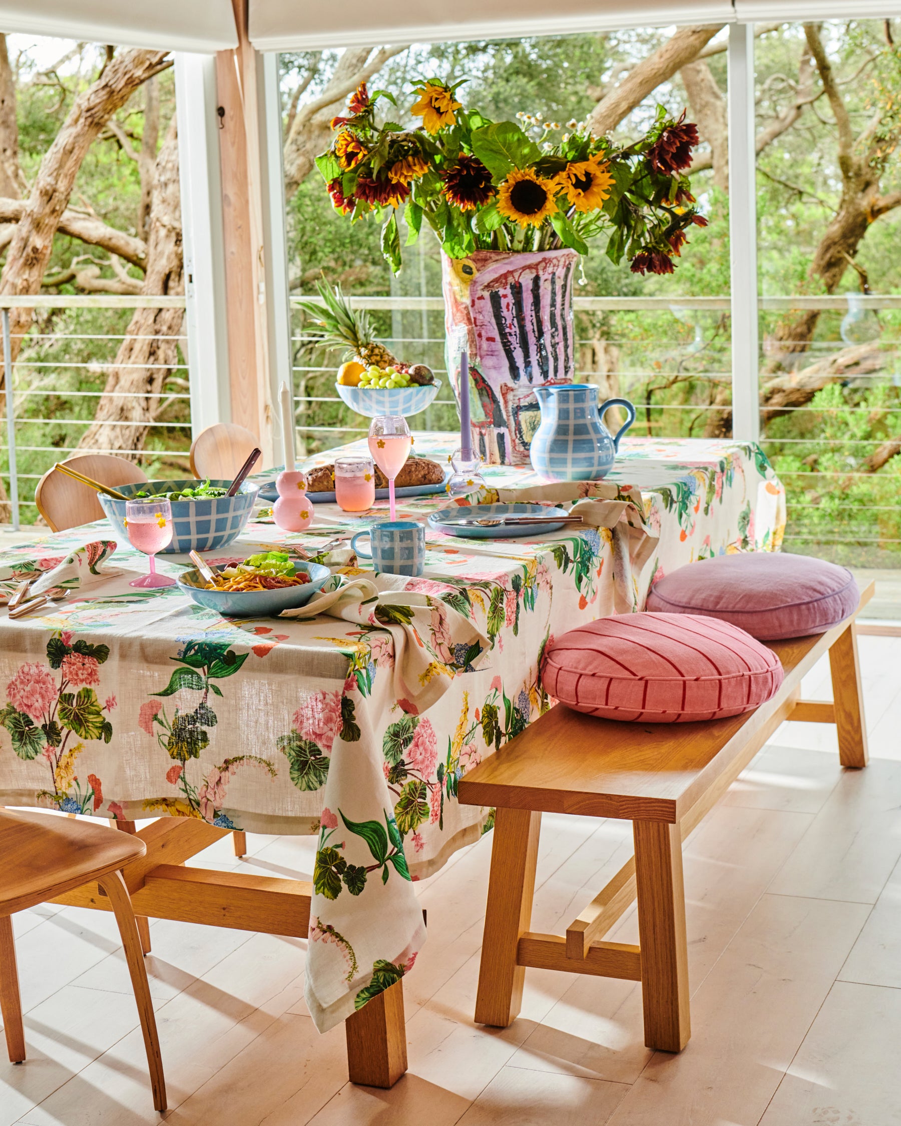 Elegant Linen Tablecloth for Dining - Perfect for Weddings, Parties & Home Decor | Bouquet Beauty Design