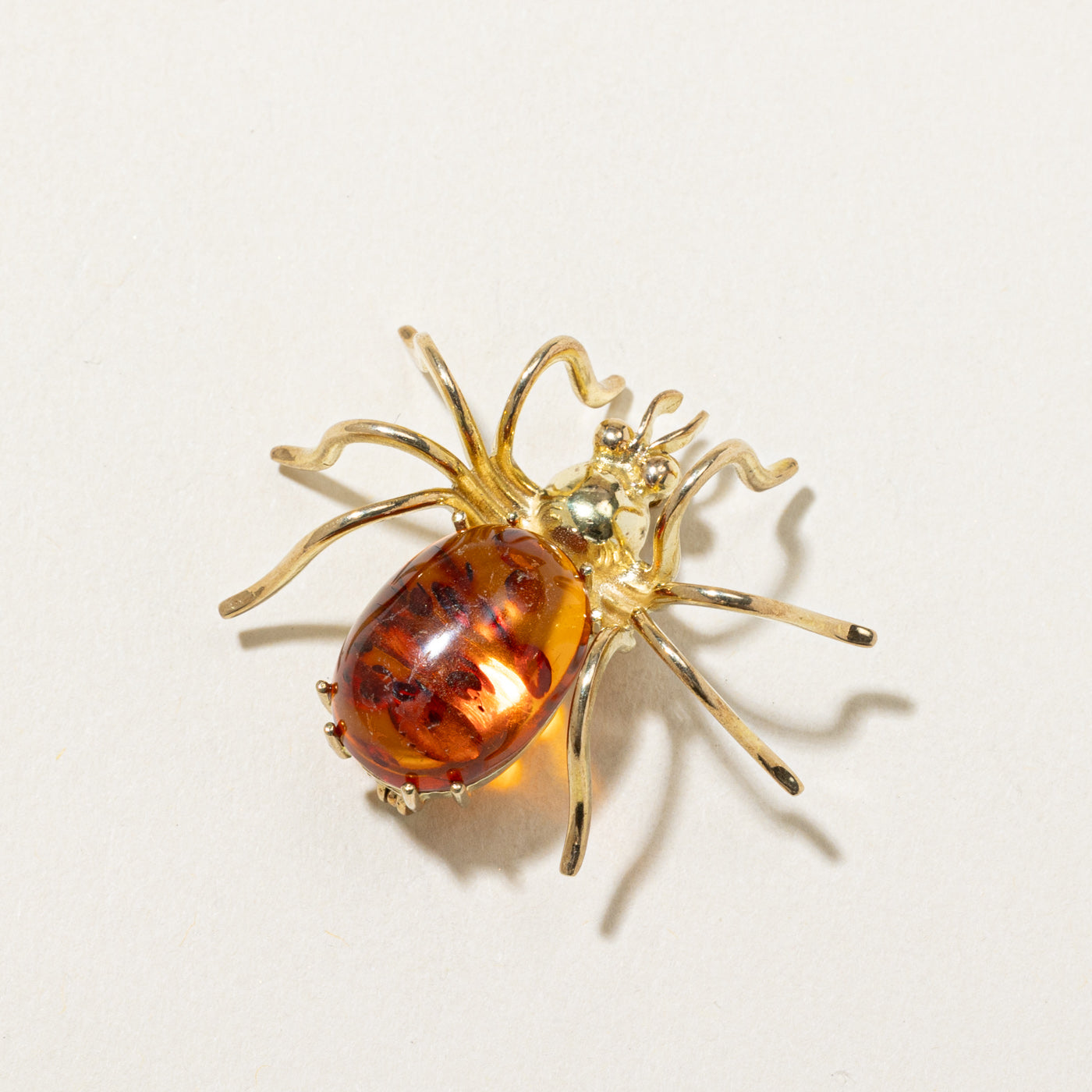 Vintage Amber Spider Brooch - 5.00ct Natural Baltic Amber Jewelry - Handcrafted Vintage Spider Pin for Women - Perfect for Halloween Costume, Gothic Fashion & Jewelry Collection