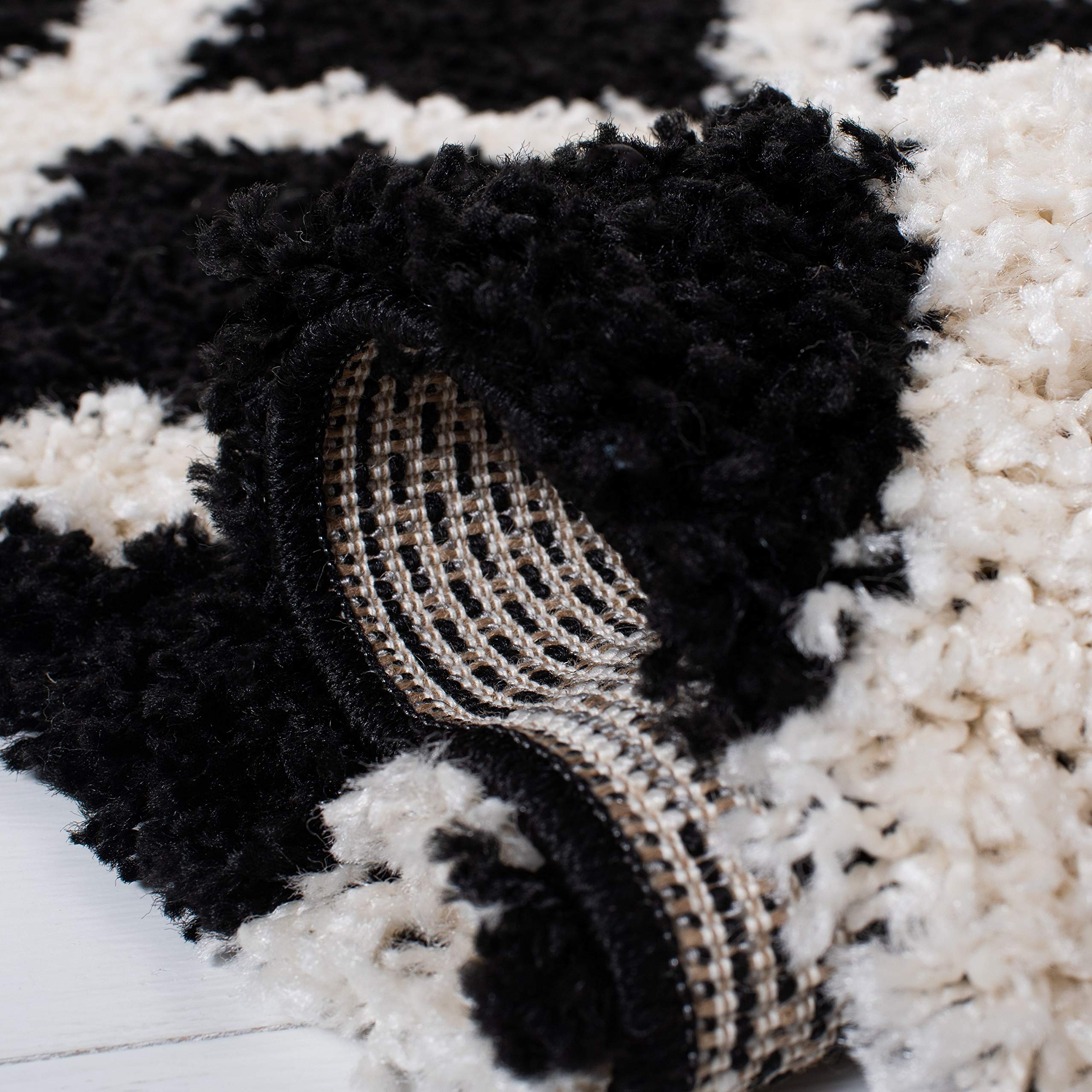 SAFAVIEH Dallas Shag Collection 6'x6' Square Area Rug - Black/Ivory Trellis Pattern, Non-Shedding & Plush 1.5-inch Thick - Perfect for Living Room, Bedroom, Dining Room & Entryway - Soft & Durable Home Decor for Cozy Spaces