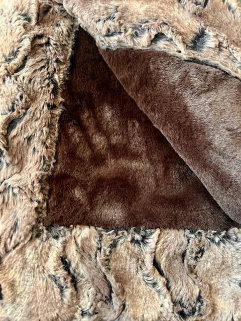 Mustang Faux Cinnamon Chestnut Small Minky Throw Blanket 40x53 - Ultra Soft Cozy Blanket for Sofa, Bed, Nursery & Travel