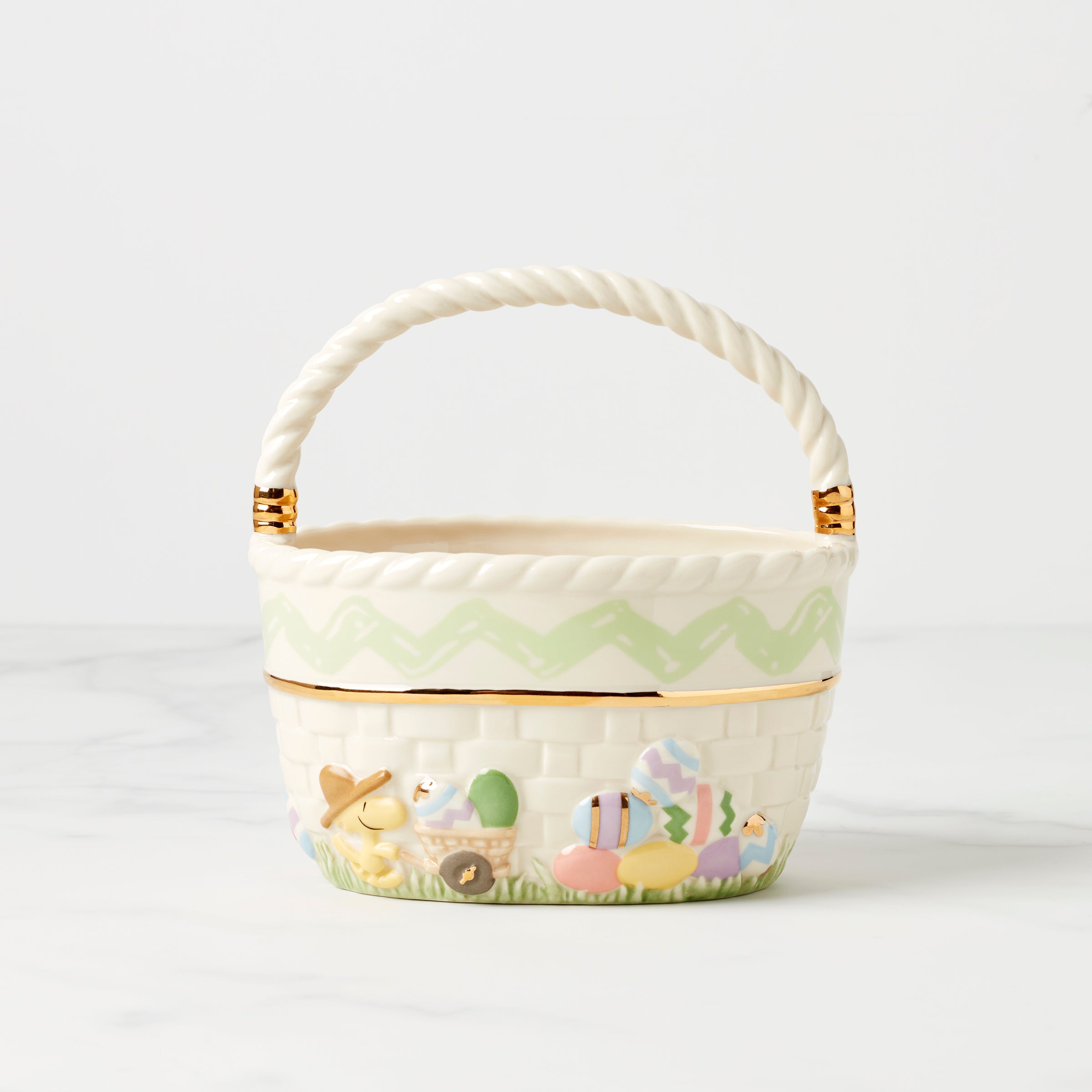 Snoopy Easter Basket - Adorable Easter Gift Basket with Snoopy Plush & Treats for Kids - Perfect for Easter Egg Hunts, Spring Celebrations & Party Favors